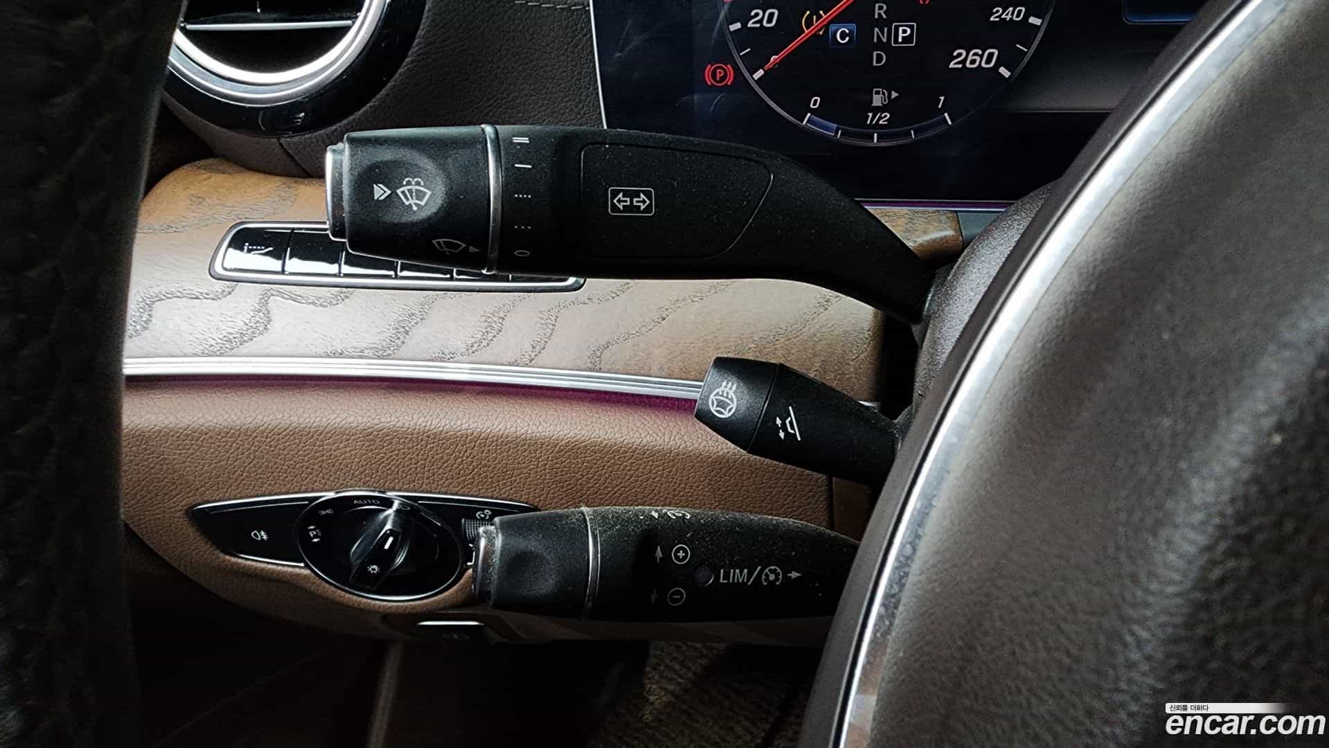 E-Class Mercedes-Benz 2017.6-OPTION-048