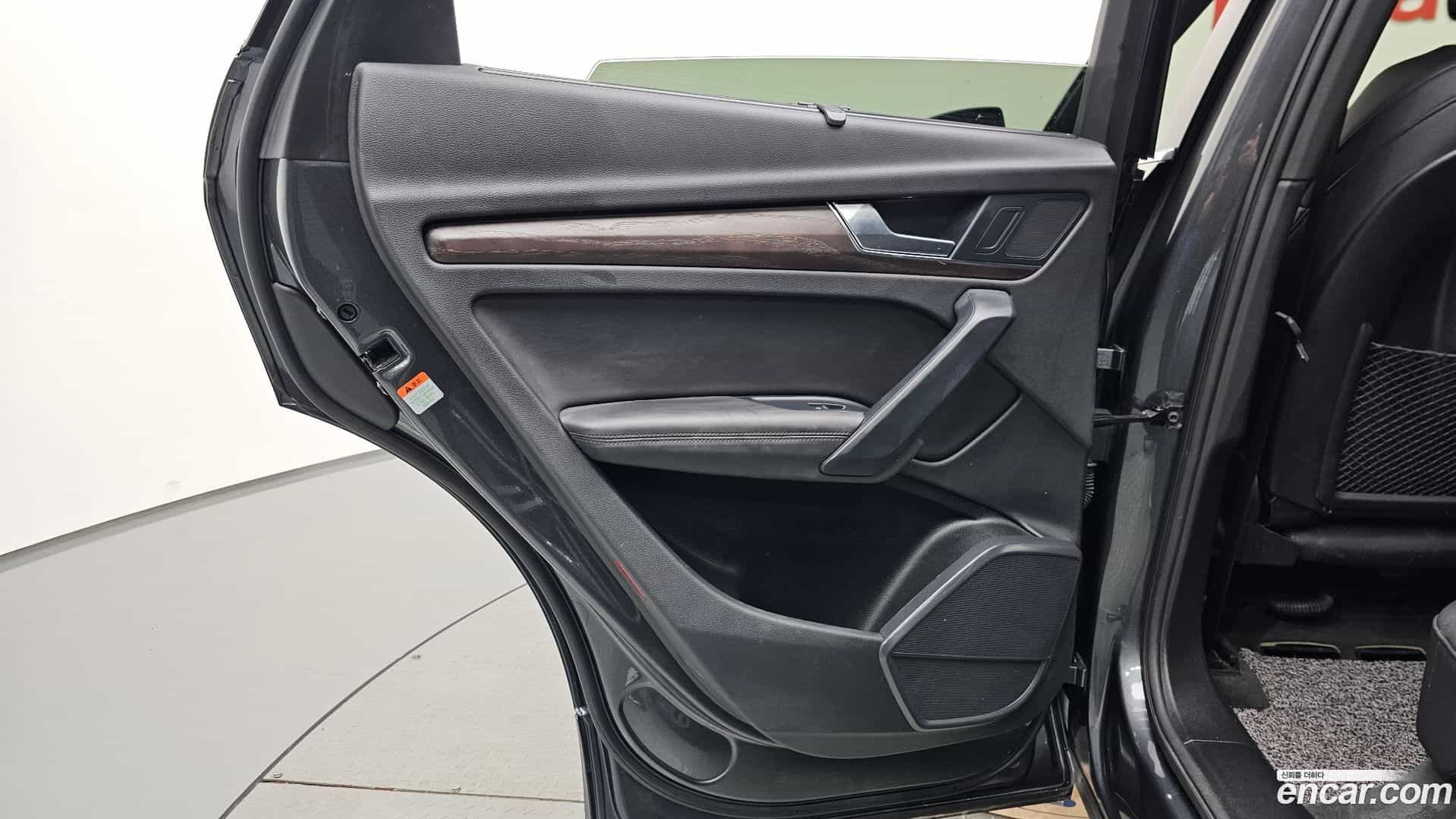 Q5 Audi 2023.3-INNER-035