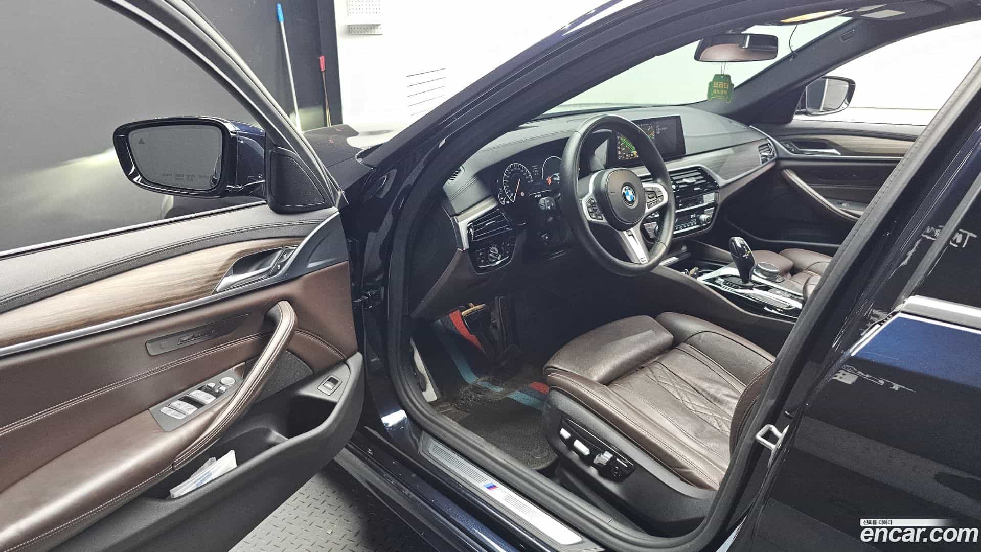 5-Series BMW 2019.8-INNER-010