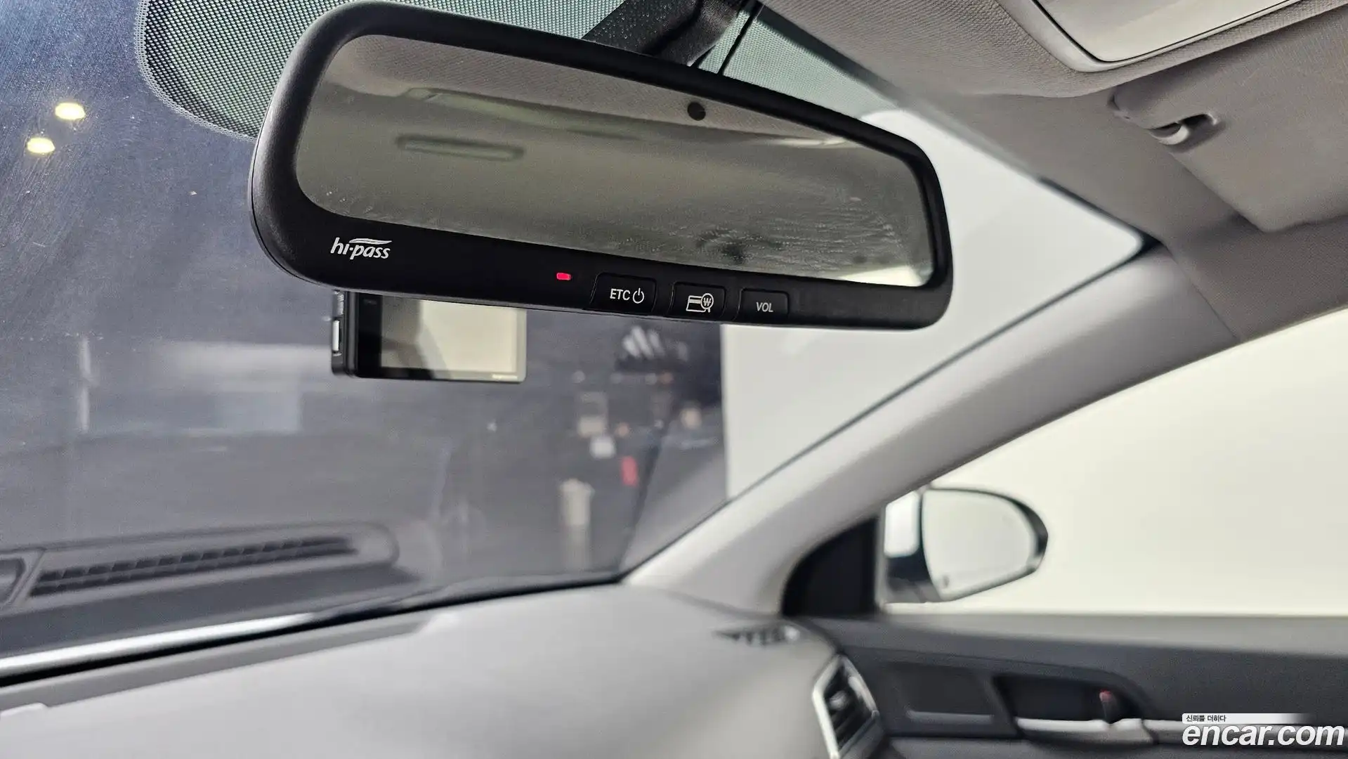 AVANTE Hyundai 2018.4-OPTION-023