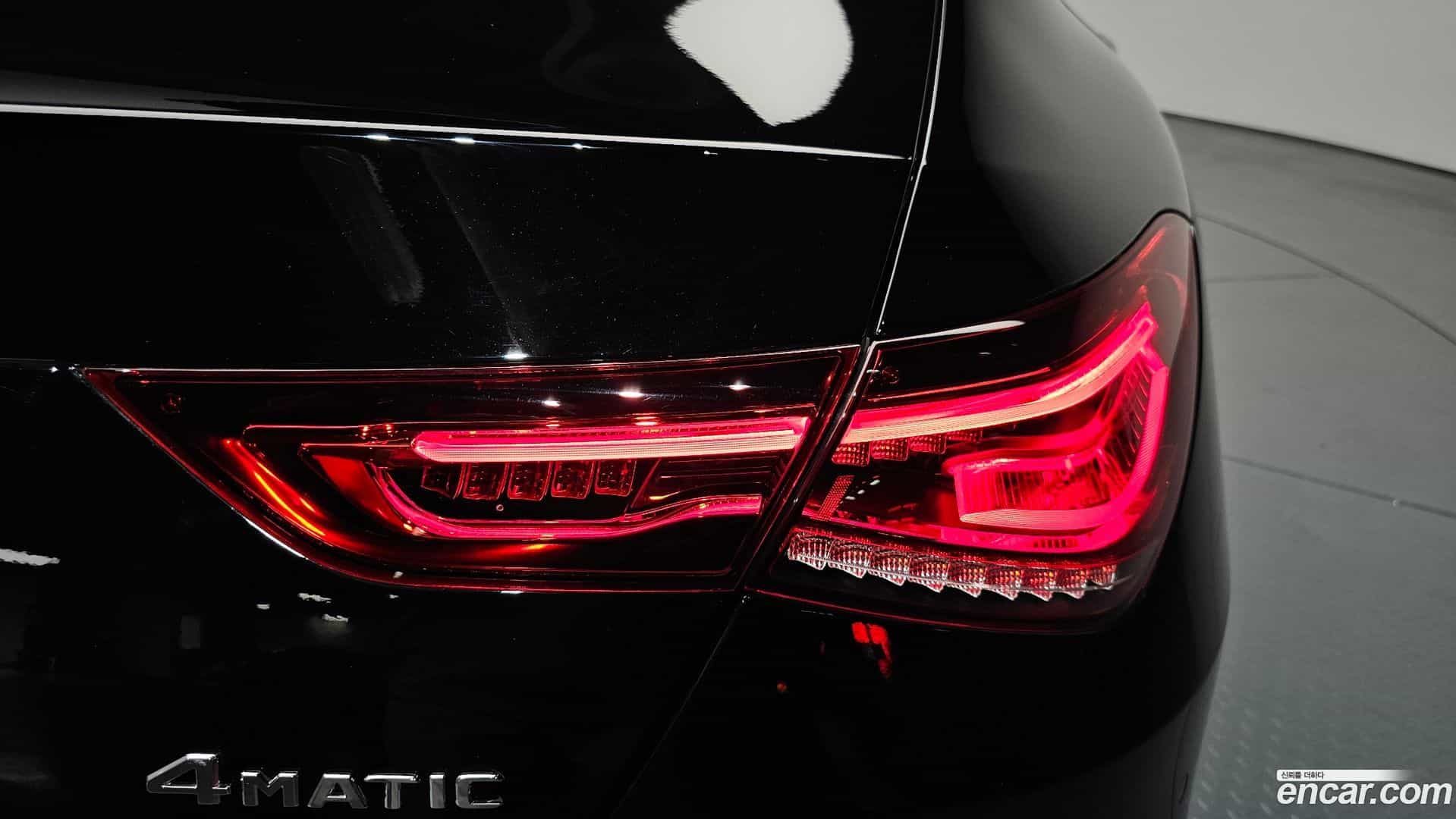 CLA-Class Mercedes-Benz 2021.6-OUTER-033