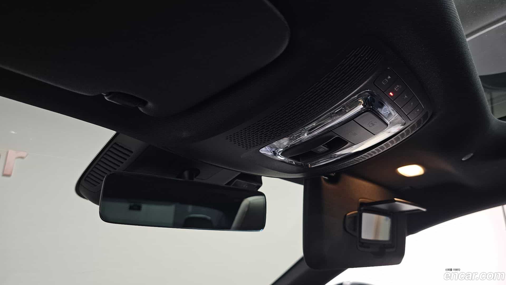 CLA-Class Mercedes-Benz 2021.6-OPTION-047