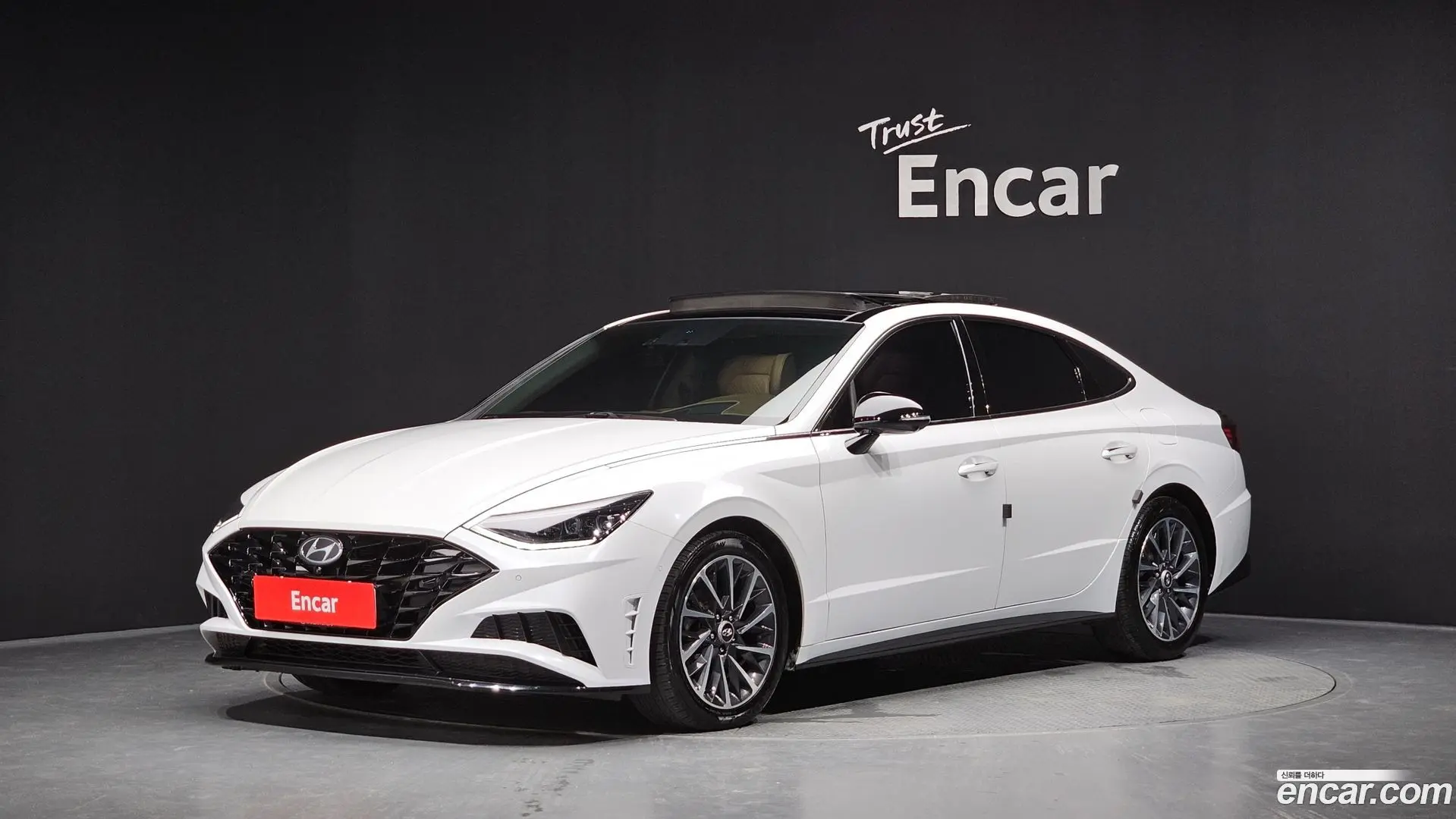 Main__Slider__Photo:Sonata Hyundai 2019.10-0