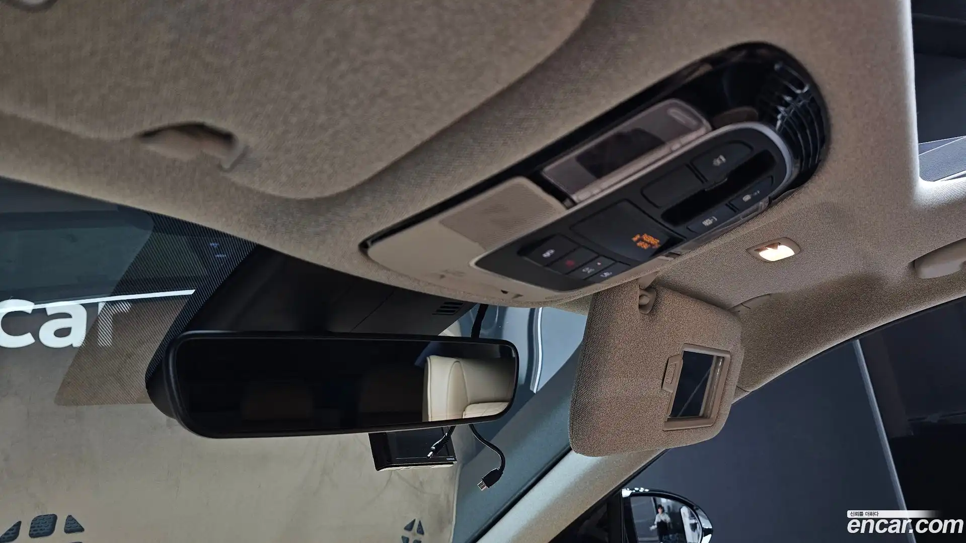 Sonata Hyundai 2019.10-OPTION-047