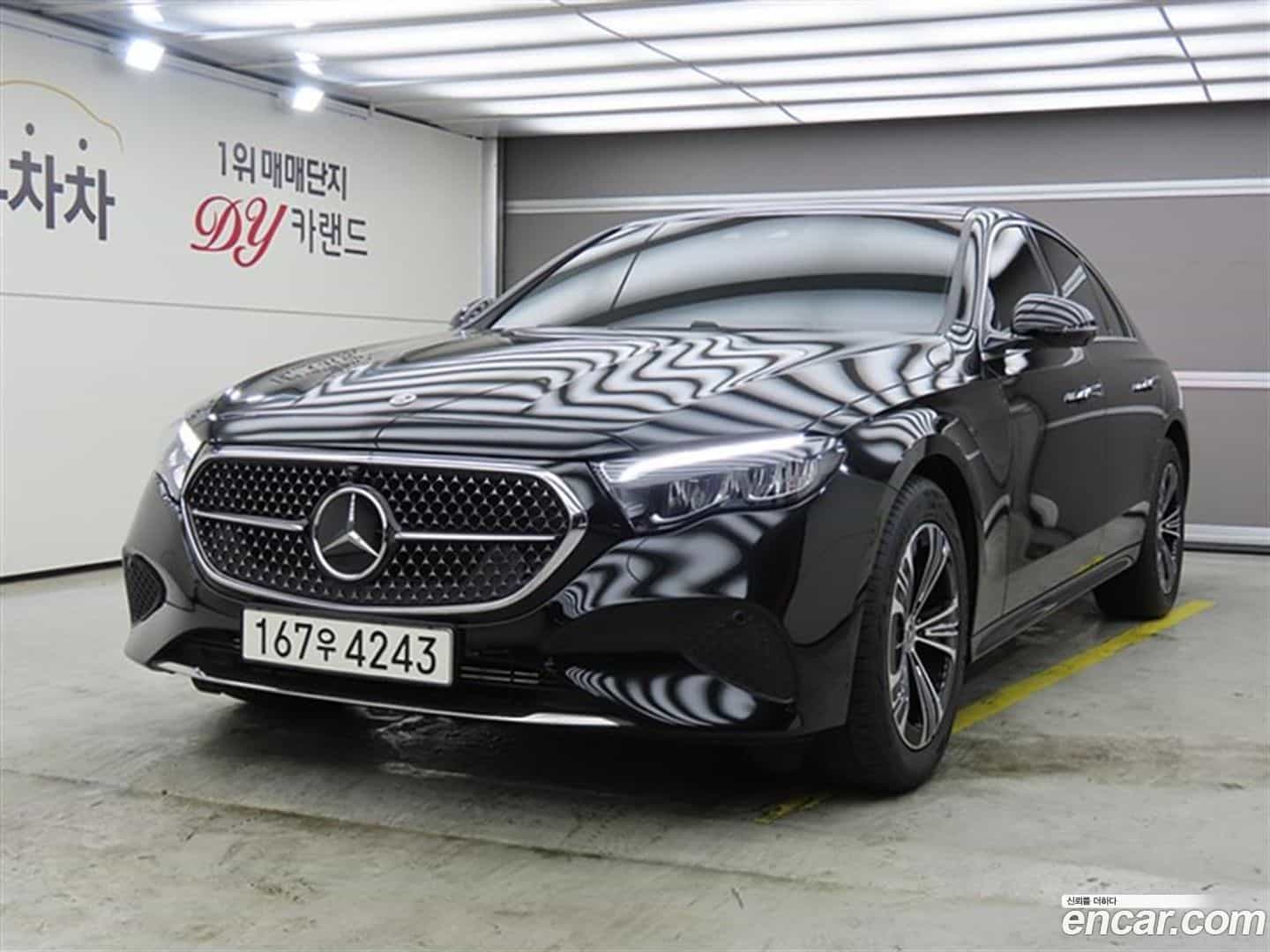 E-Class Mercedes-Benz 2025.9-OUTER-001