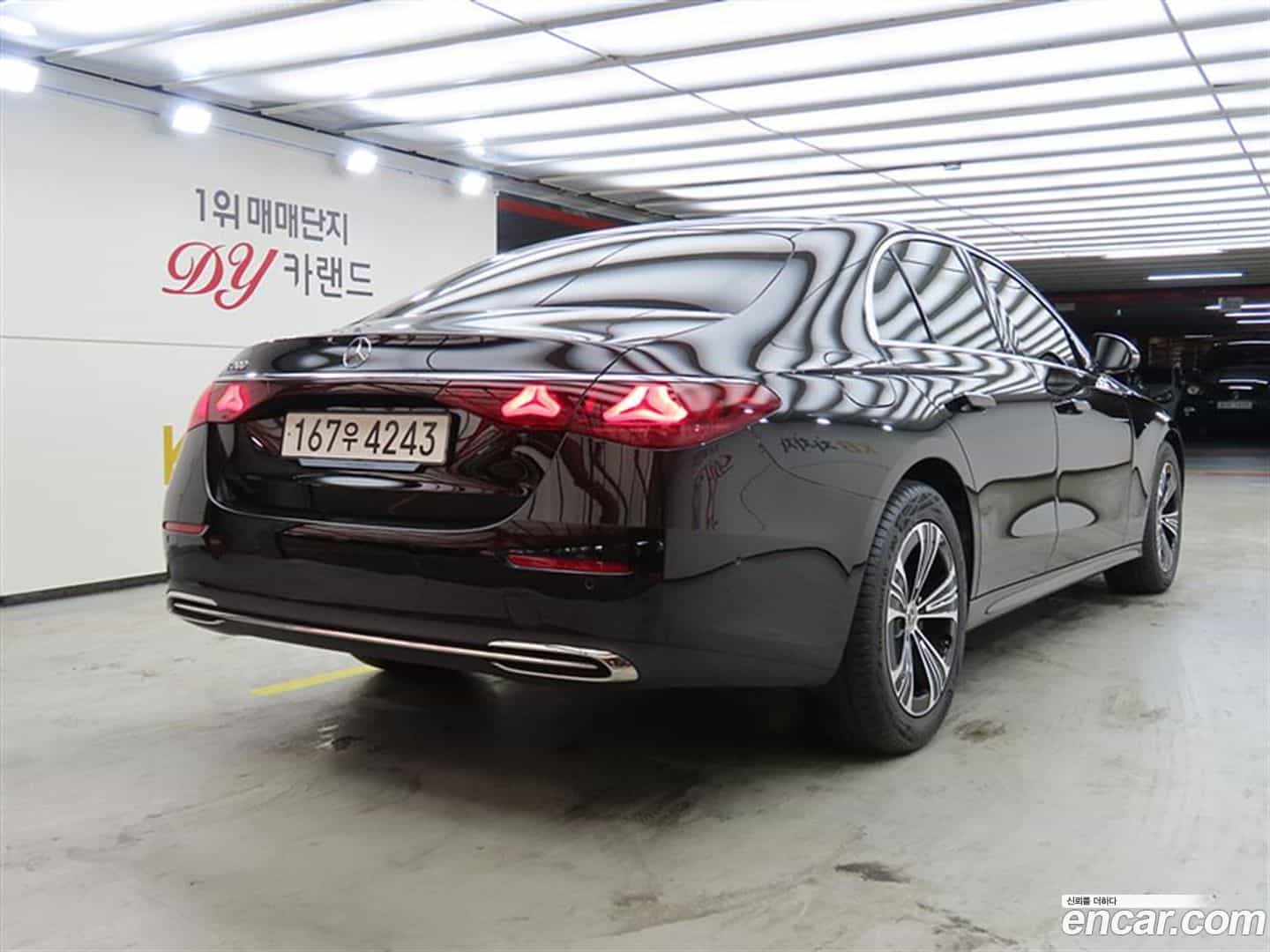 E-Class Mercedes-Benz 2025.9-OUTER-004