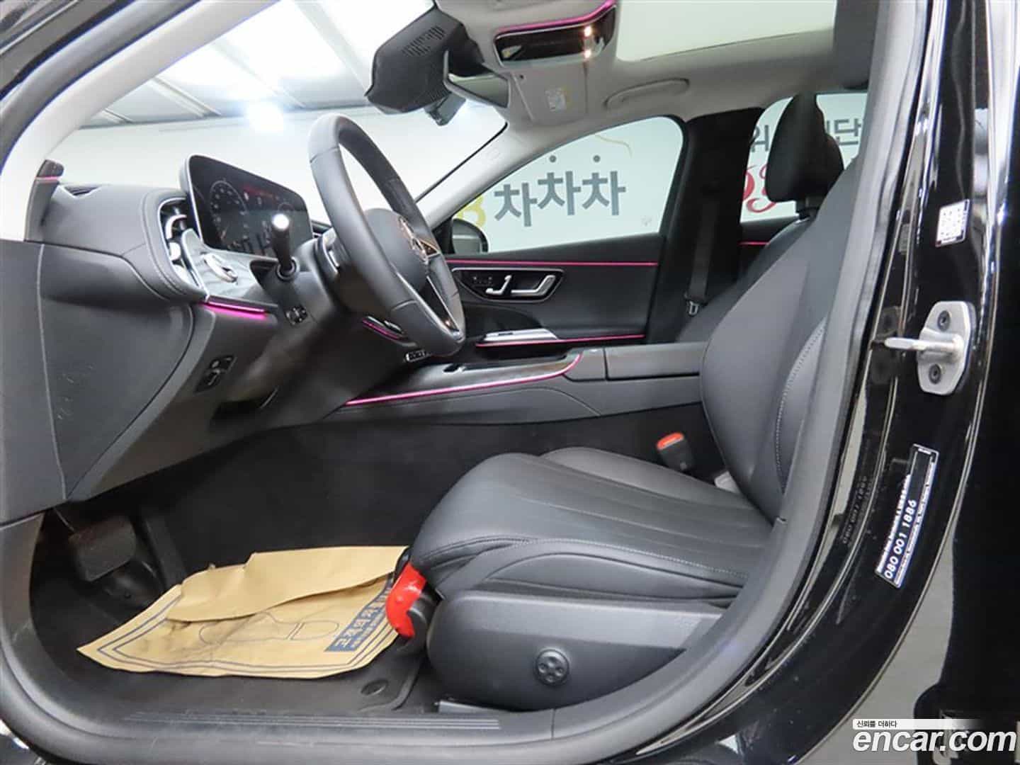 E-Class Mercedes-Benz 2025.9-OUTER-005