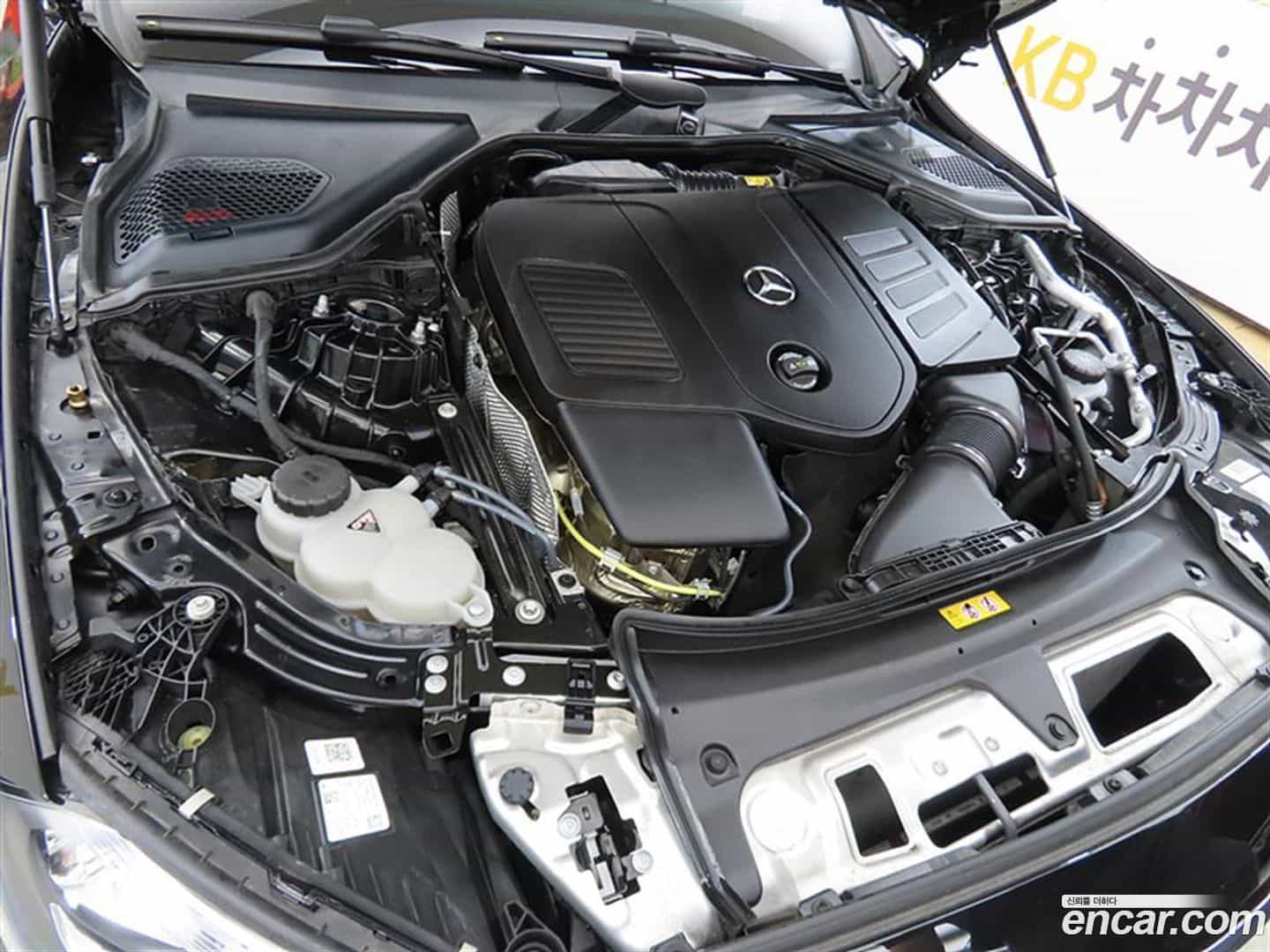 E-Class Mercedes-Benz 2025.9-OPTION-023