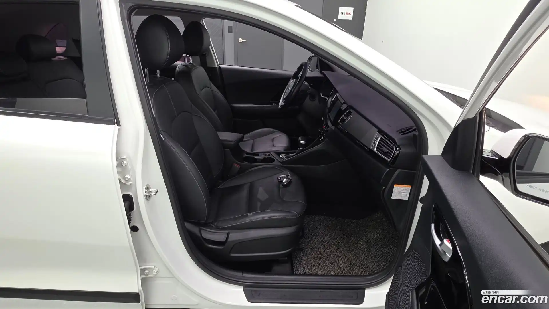 Niro Kia 2017.7-INNER-036