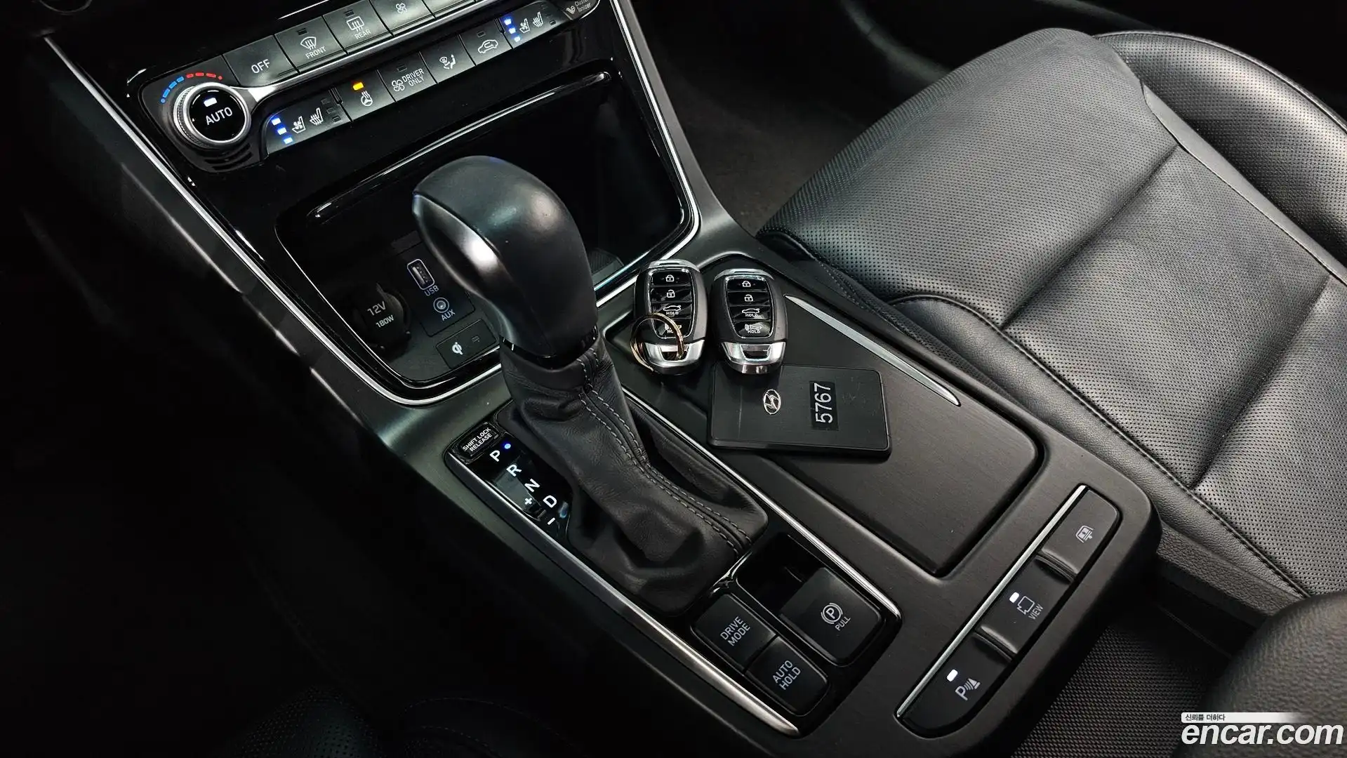 Grandeur Hyundai 2018.5-INNER-009