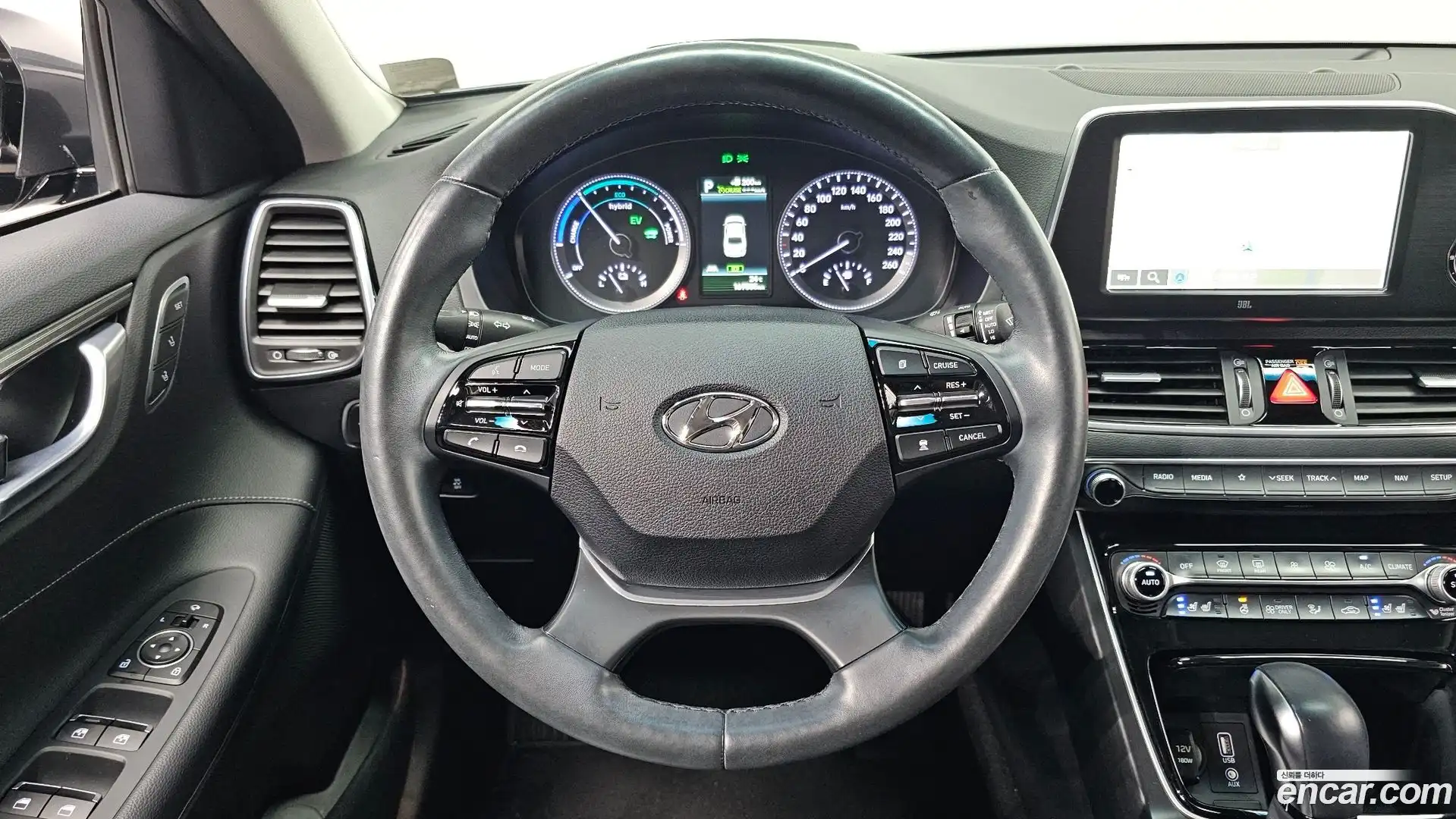 Grandeur Hyundai 2018.5-OPTION-018