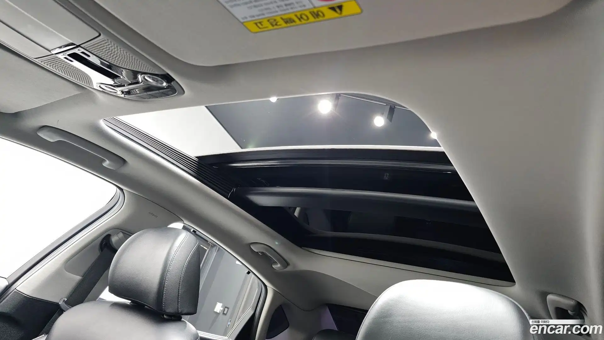 Grandeur Hyundai 2018.5-OPTION-023