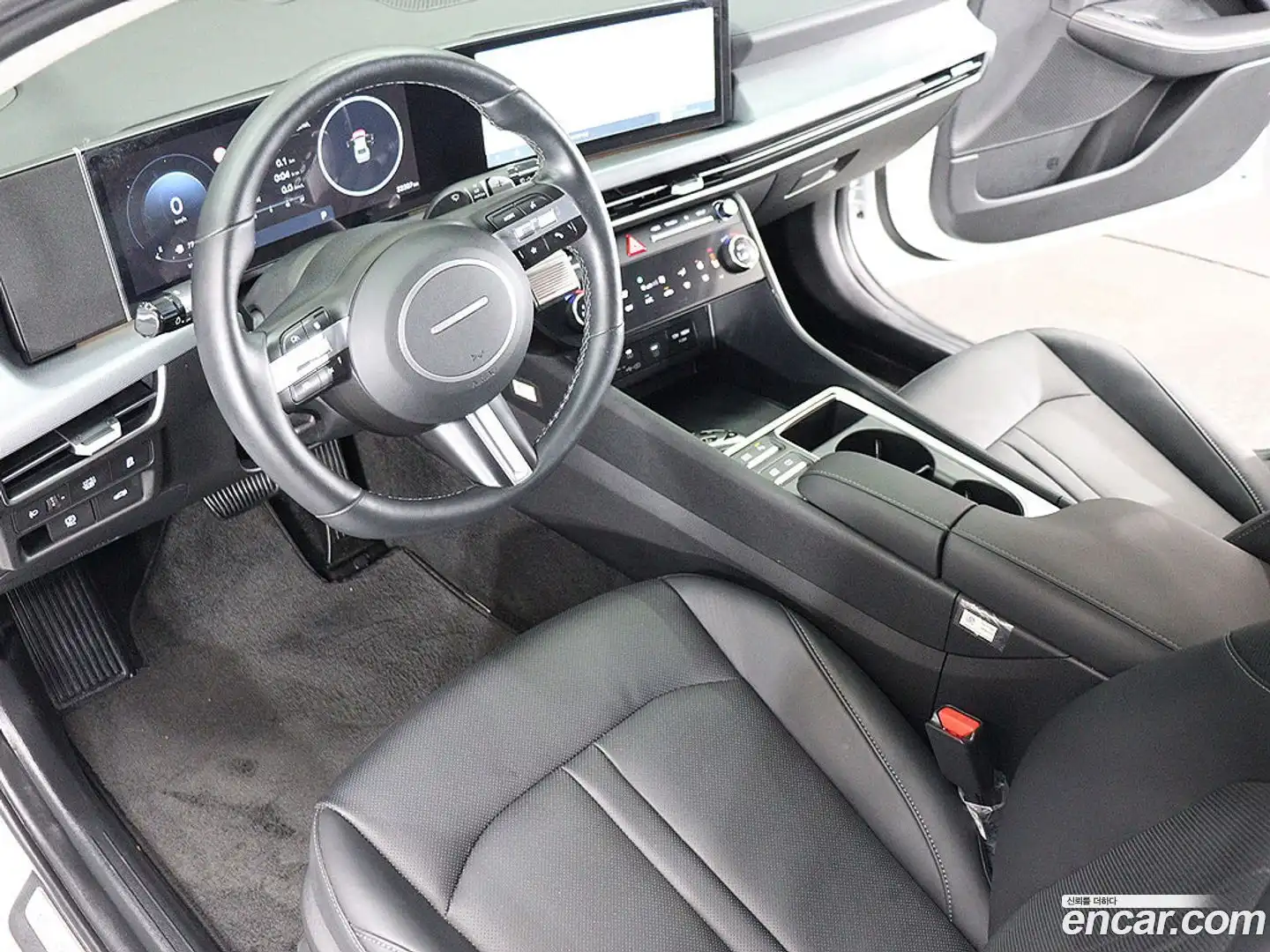 Sonata Hyundai 2024.8-OPTION-018