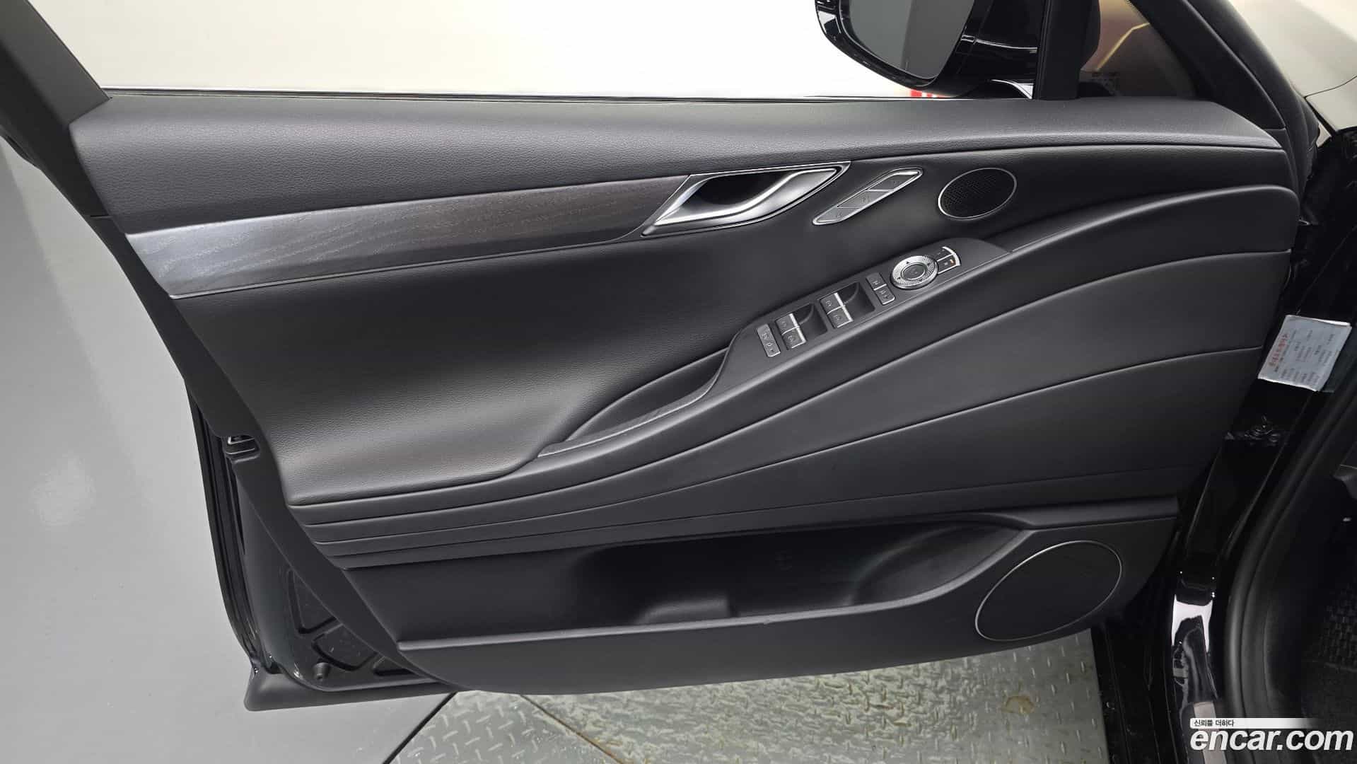 G80 Genesis 2020.4-INNER-034