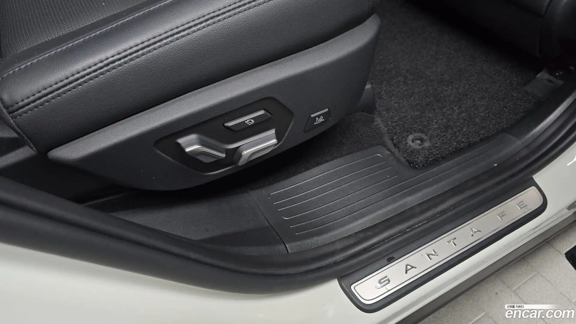 Santafe Hyundai 2024.1-OPTION-045