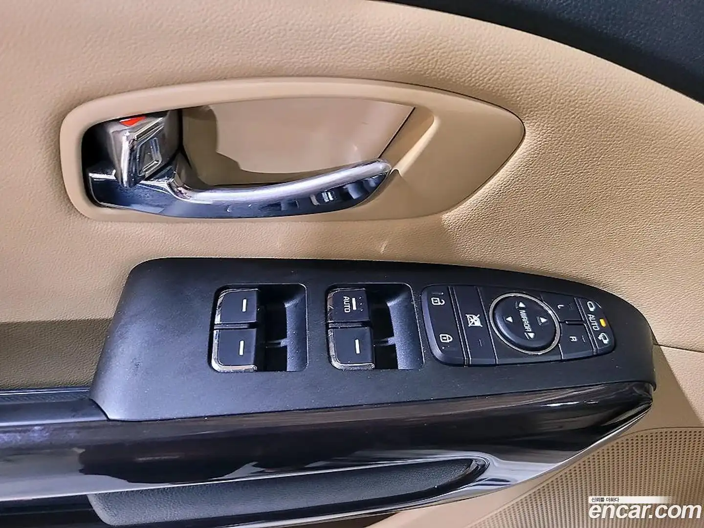 Canival Kia 2017.1-OPTION-018