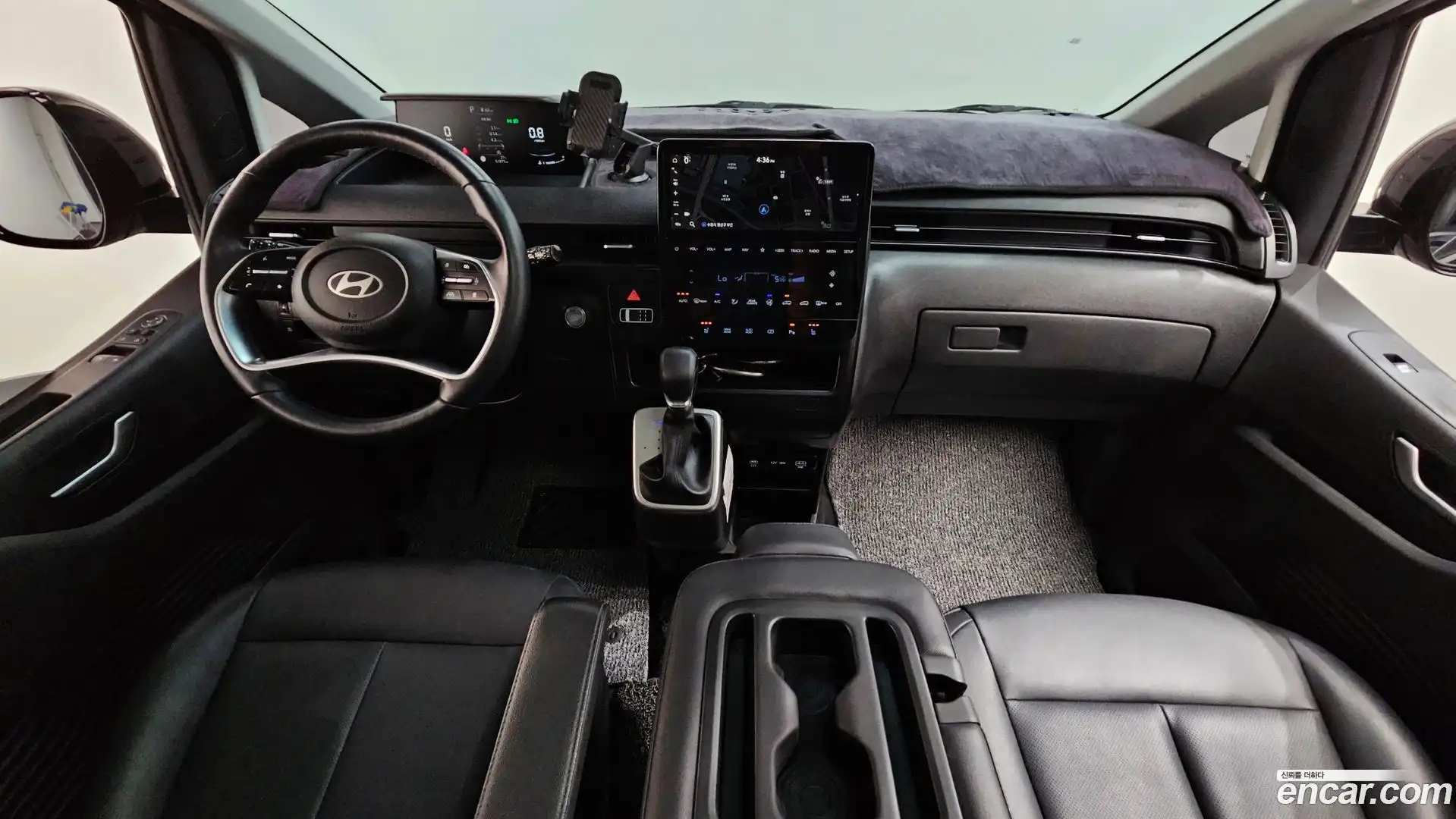 Staria Hyundai 2025.1-INNER-007