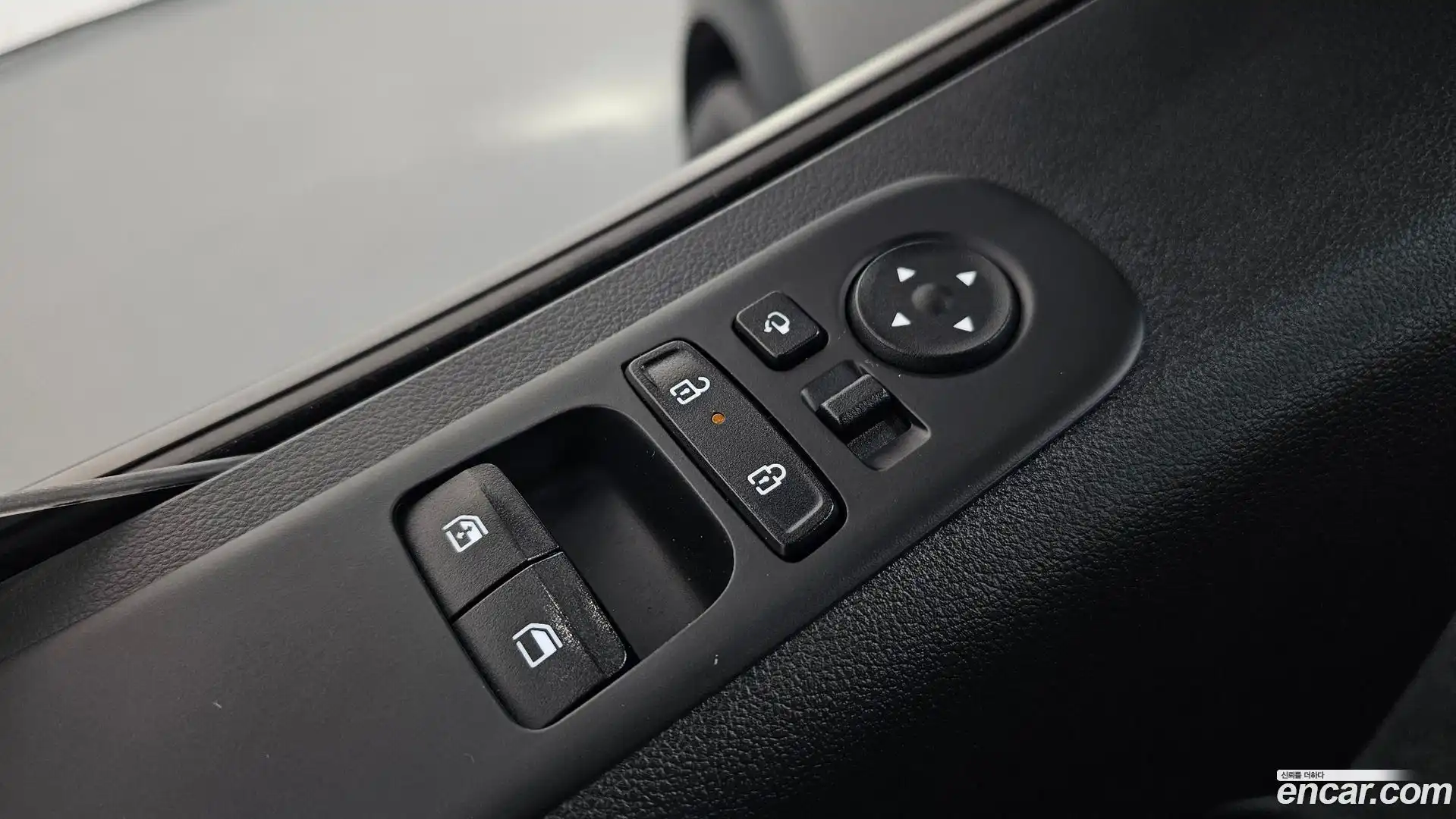 Staria Hyundai 2025.1-OPTION-024