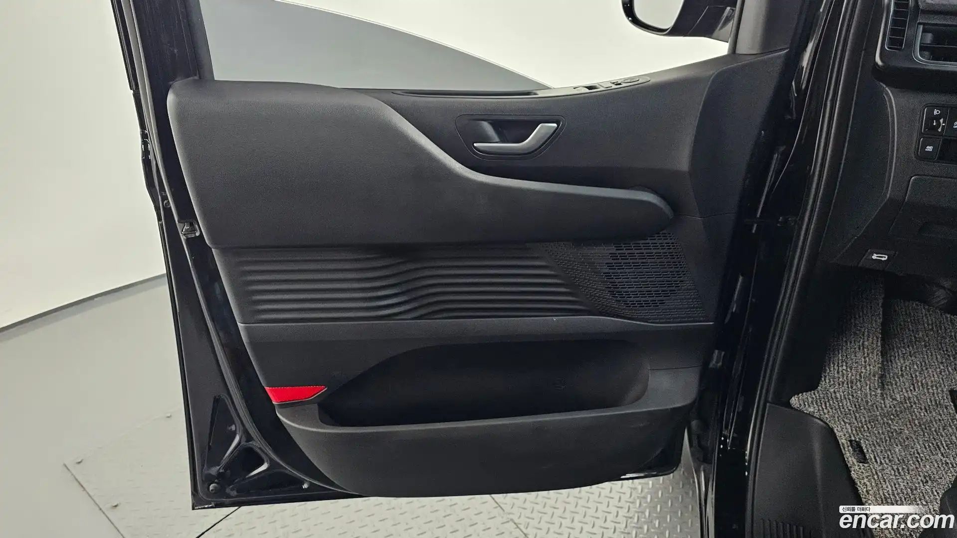 Staria Hyundai 2025.1-INNER-034