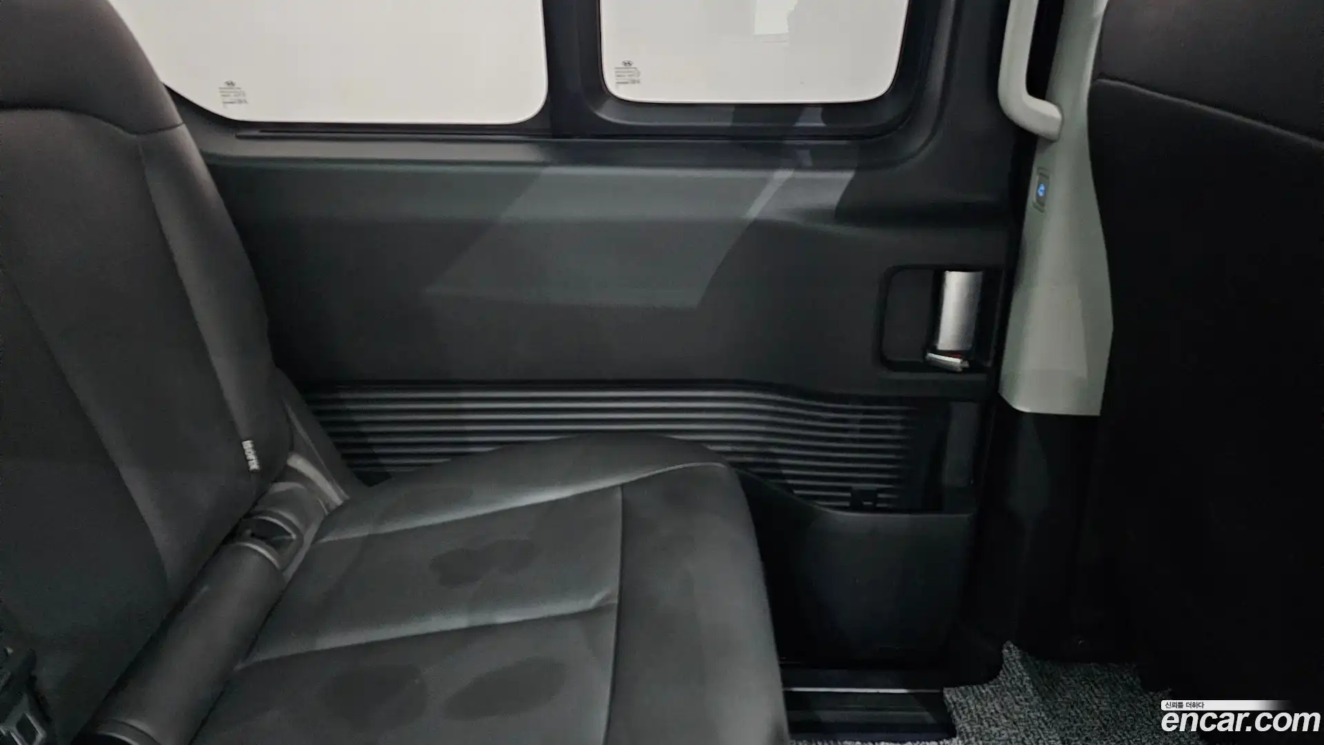 Staria Hyundai 2025.1-INNER-035