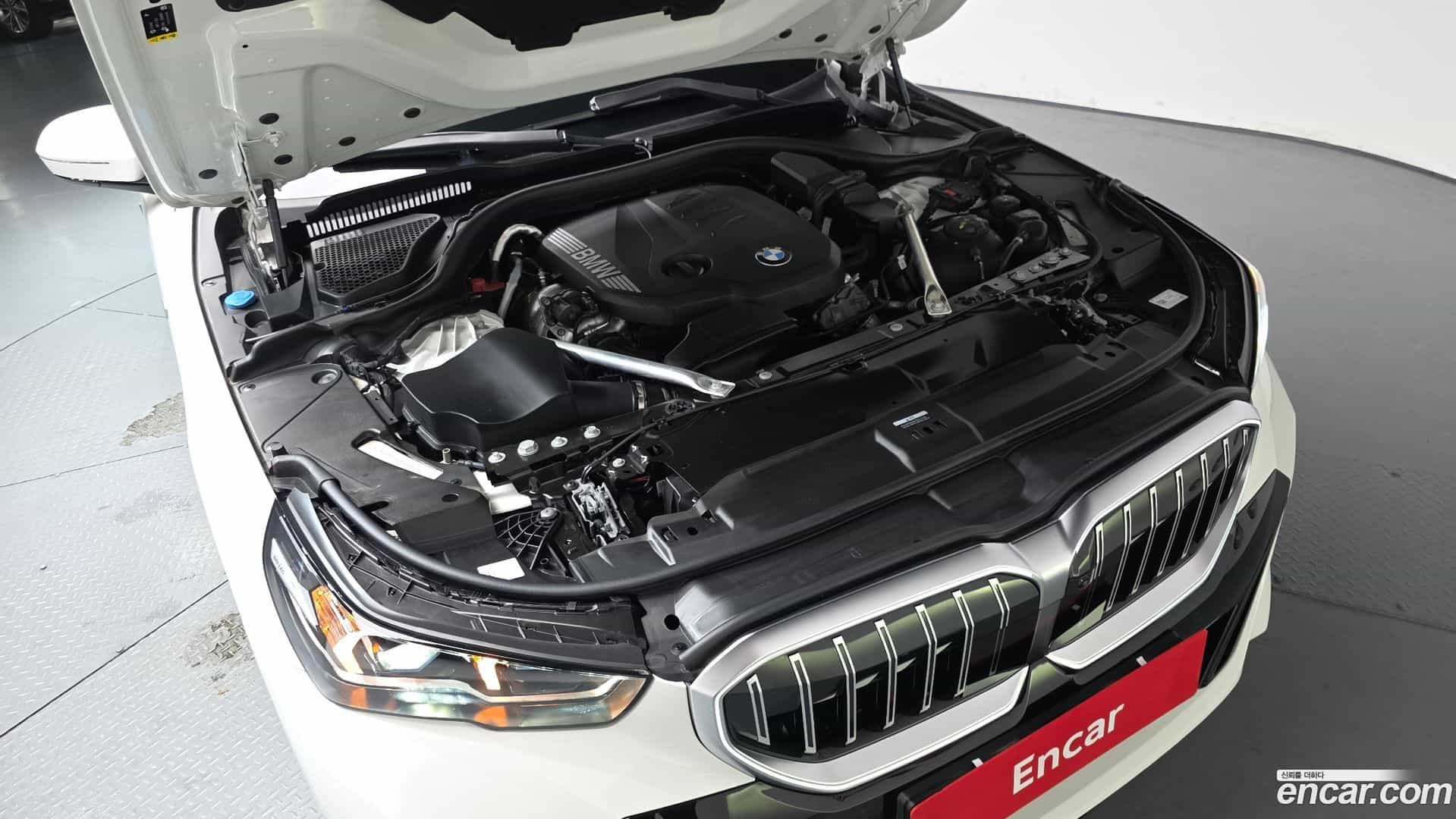5-Series BMW 2025.9-OUTER-006