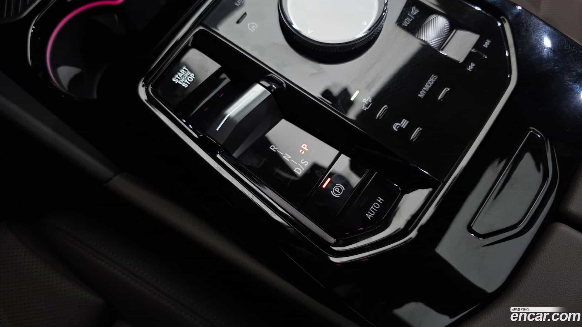5-Series BMW 2025.9-INNER-009
