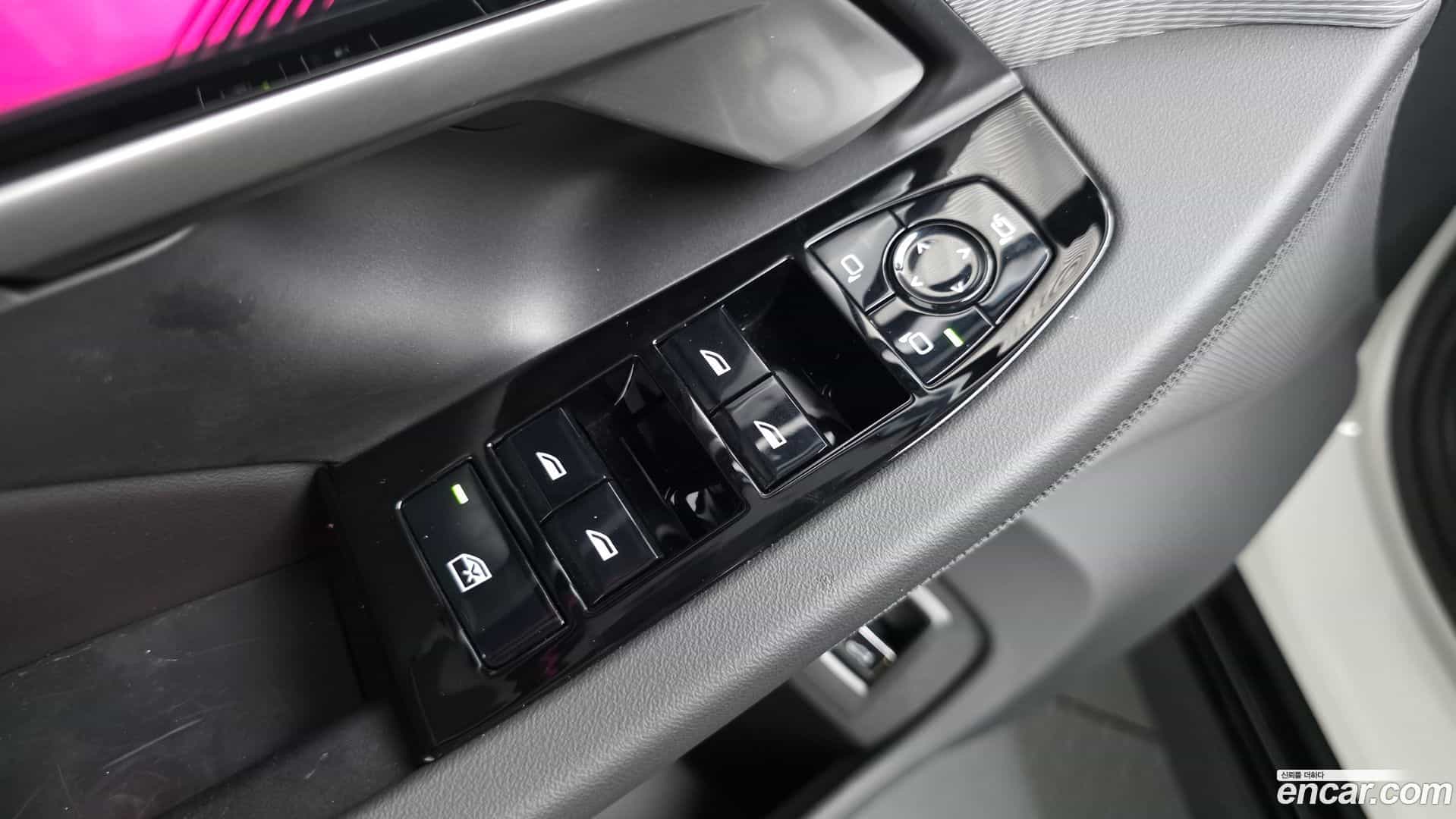 5-Series BMW 2025.9-OPTION-041