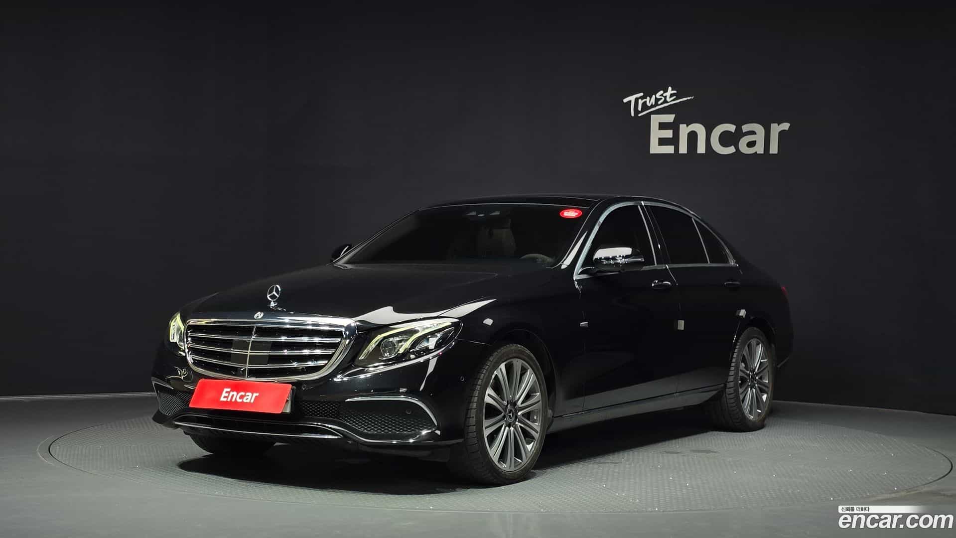 E-Class Mercedes-Benz 2019.9-OUTER-001