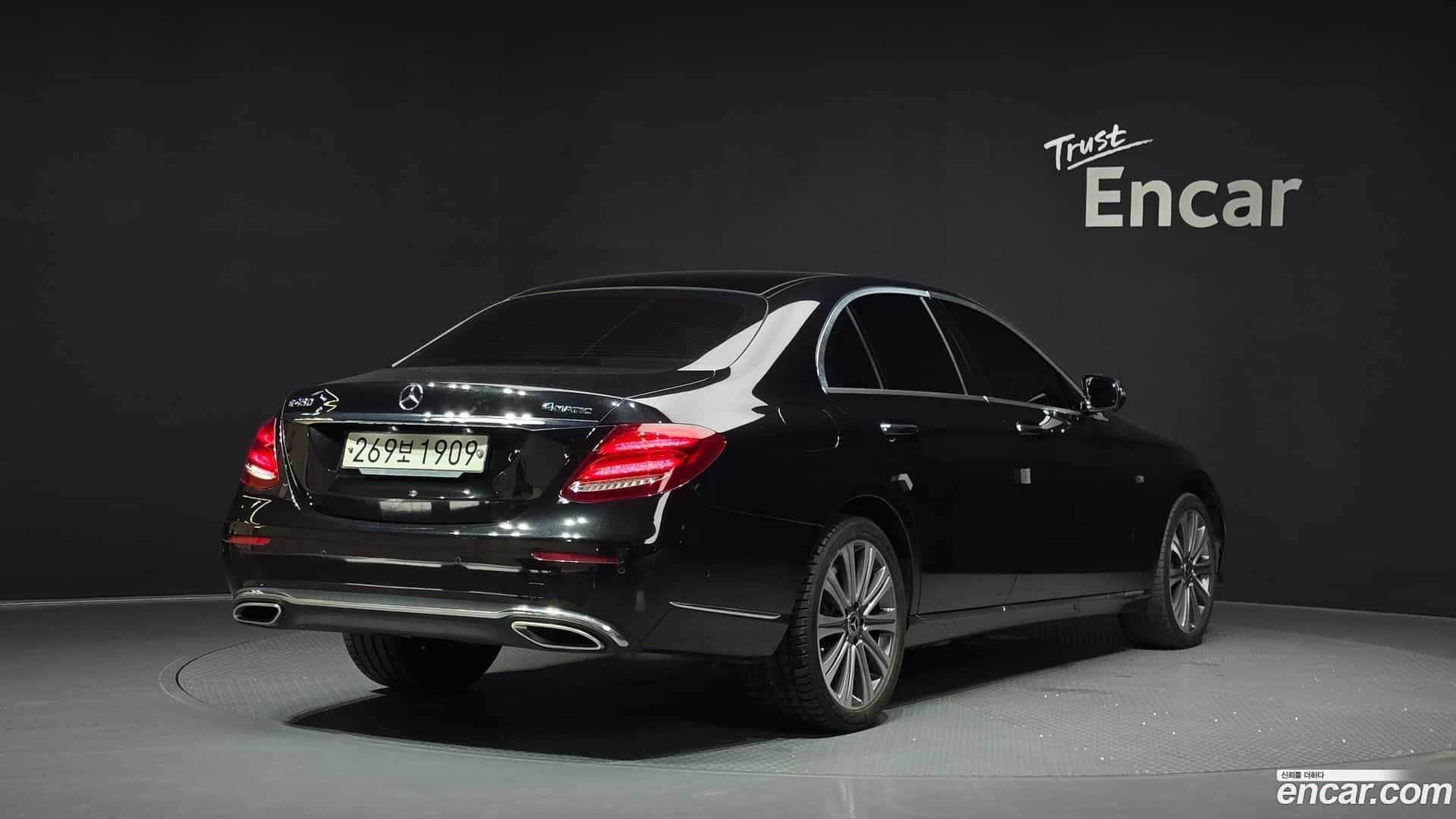 E-Class Mercedes-Benz 2019.9-OUTER-002