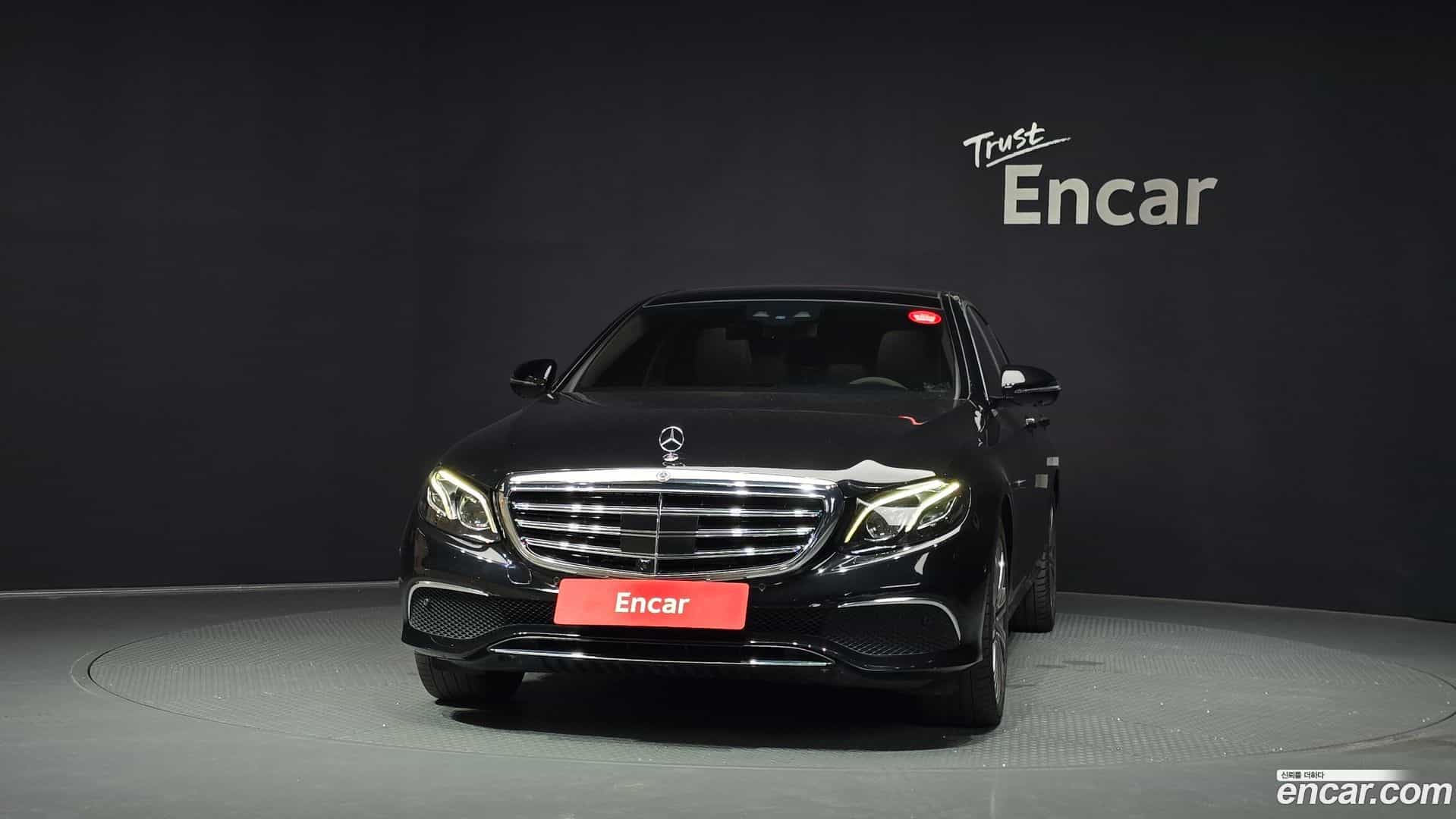 E-Class Mercedes-Benz 2019.9-OUTER-003
