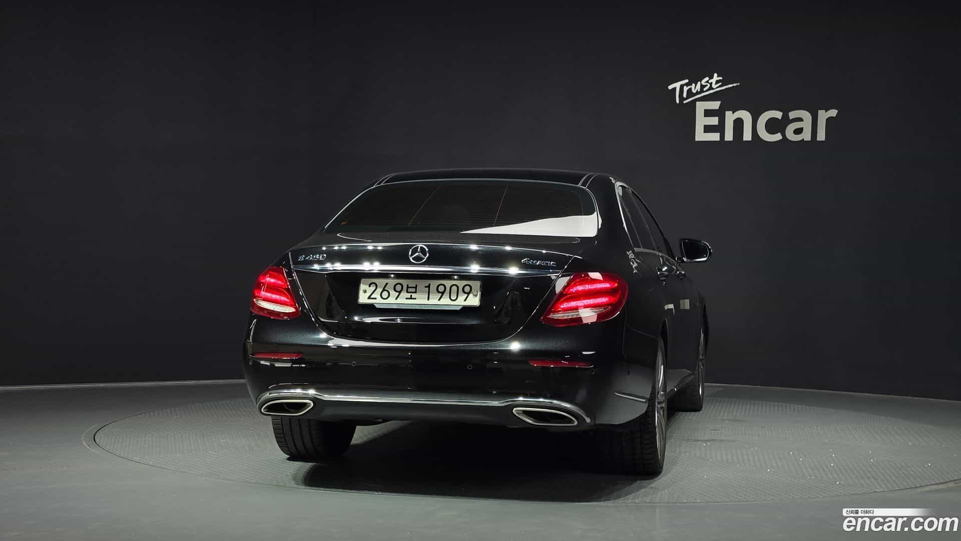 E-Class Mercedes-Benz 2019.9-OUTER-004