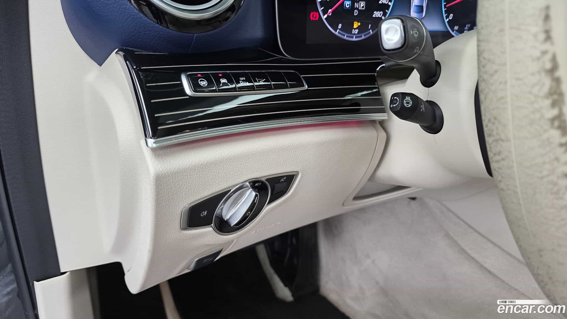 E-Class Mercedes-Benz 2019.9-OPTION-021
