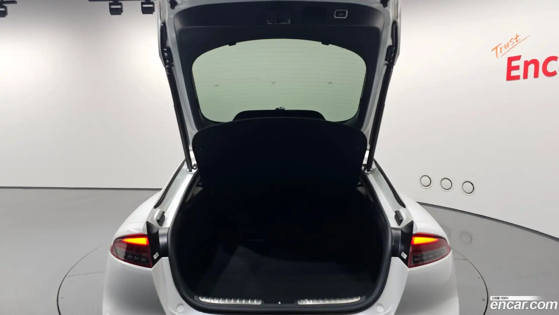 Stinger Kia 2020.10-OPTION-021
