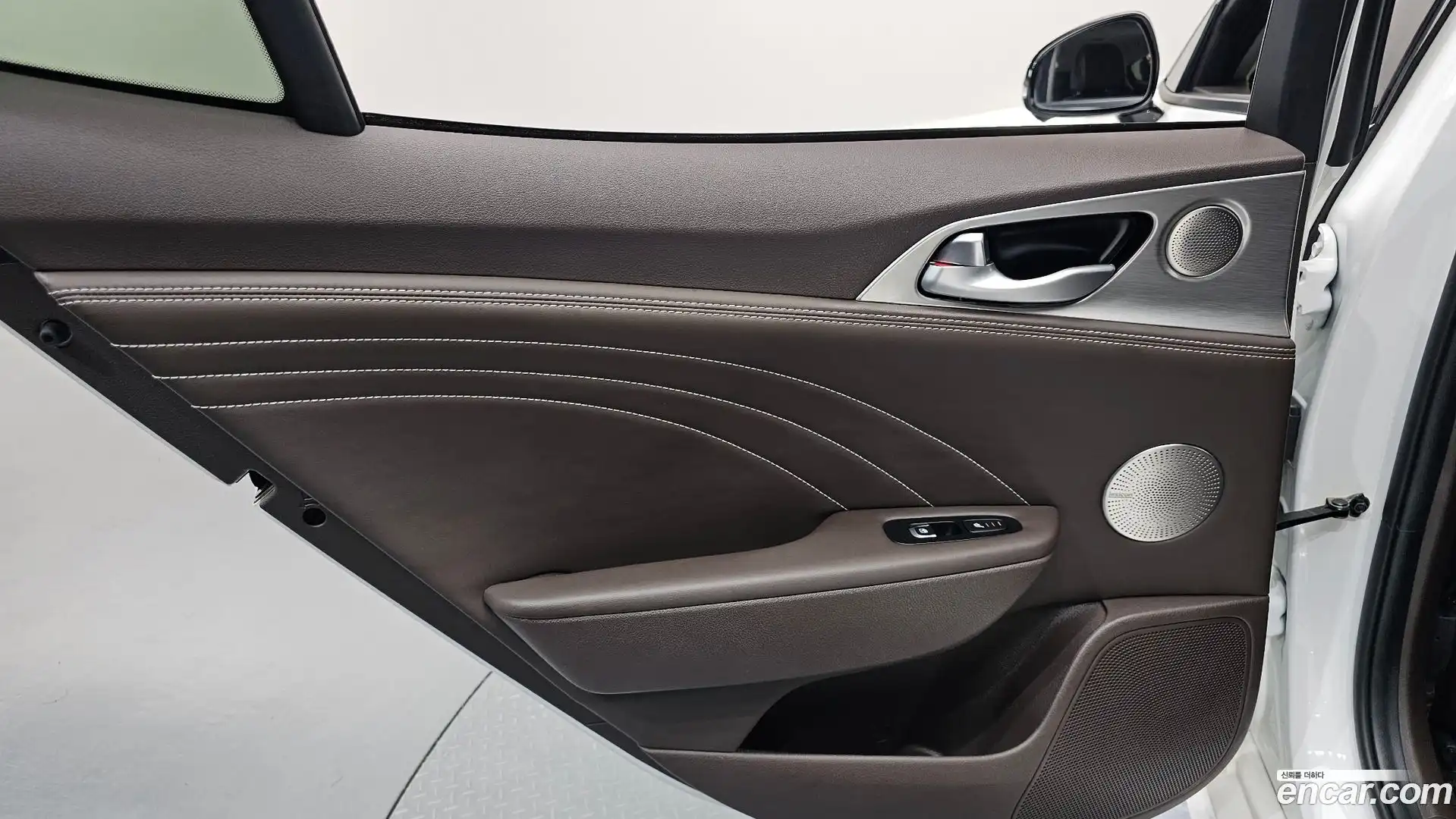 Stinger Kia 2020.10-INNER-035