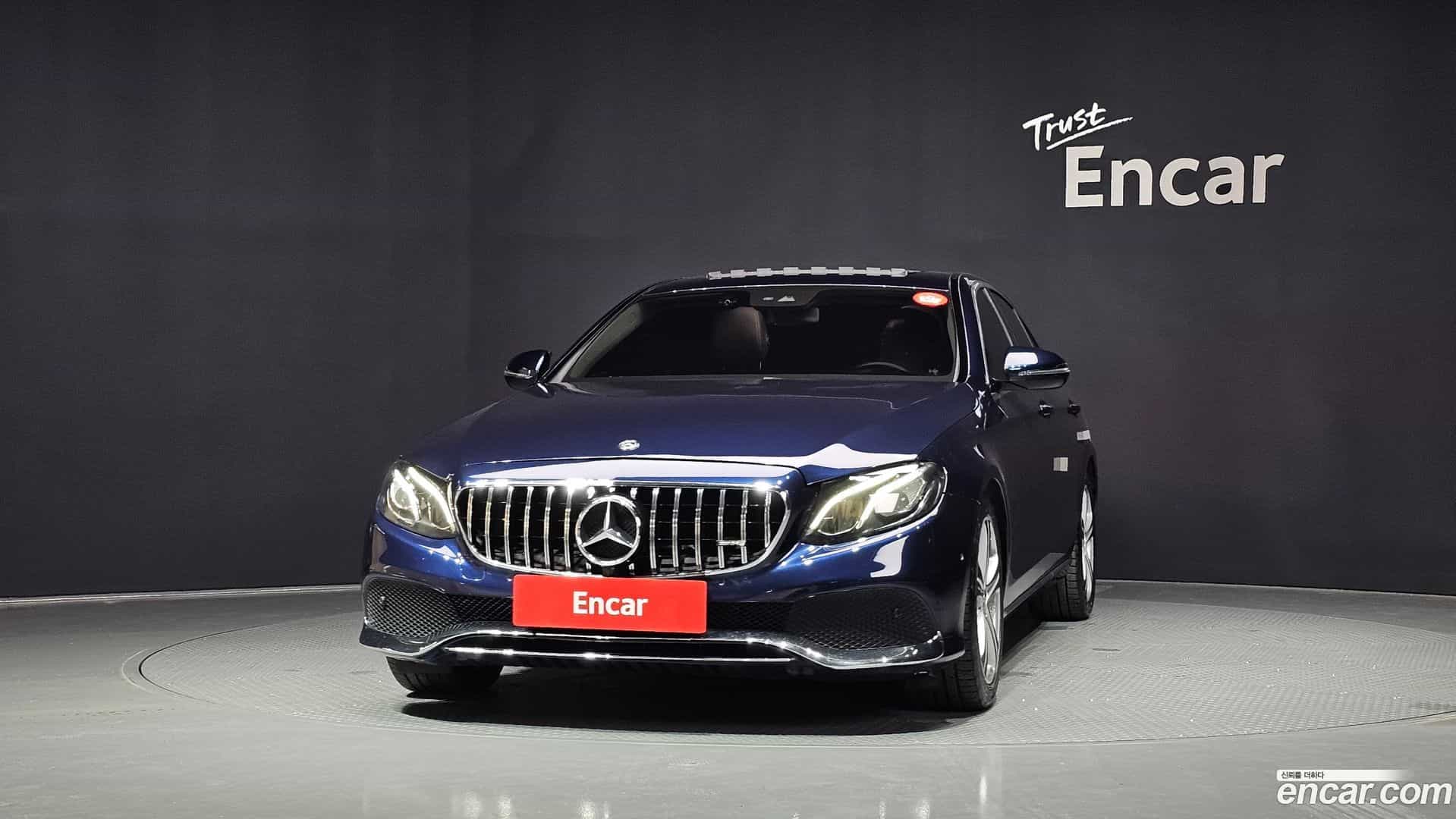 E-Class Mercedes-Benz 2018.1-OUTER-003
