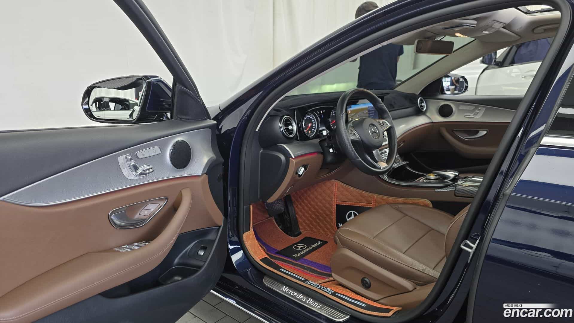 E-Class Mercedes-Benz 2018.1-INNER-010