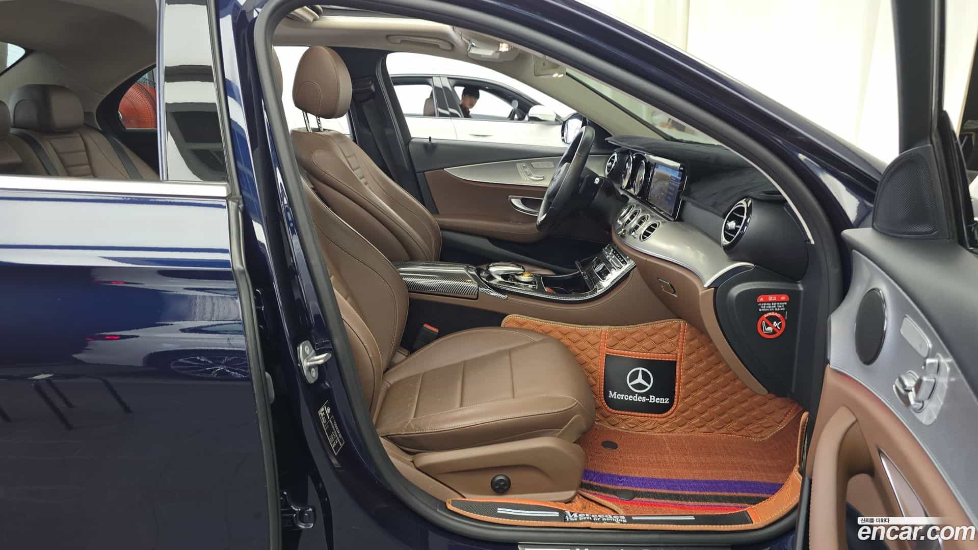 E-Class Mercedes-Benz 2018.1-OPTION-015