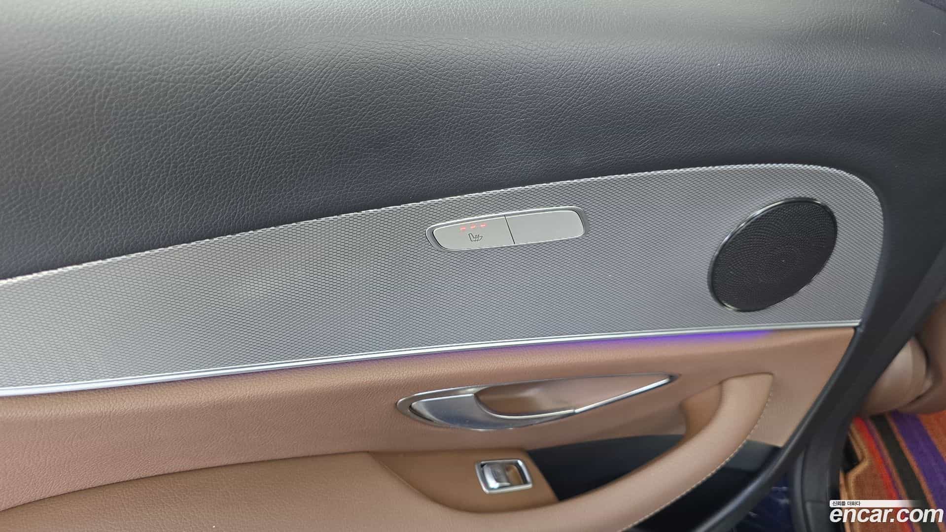 E-Class Mercedes-Benz 2018.1-OPTION-023