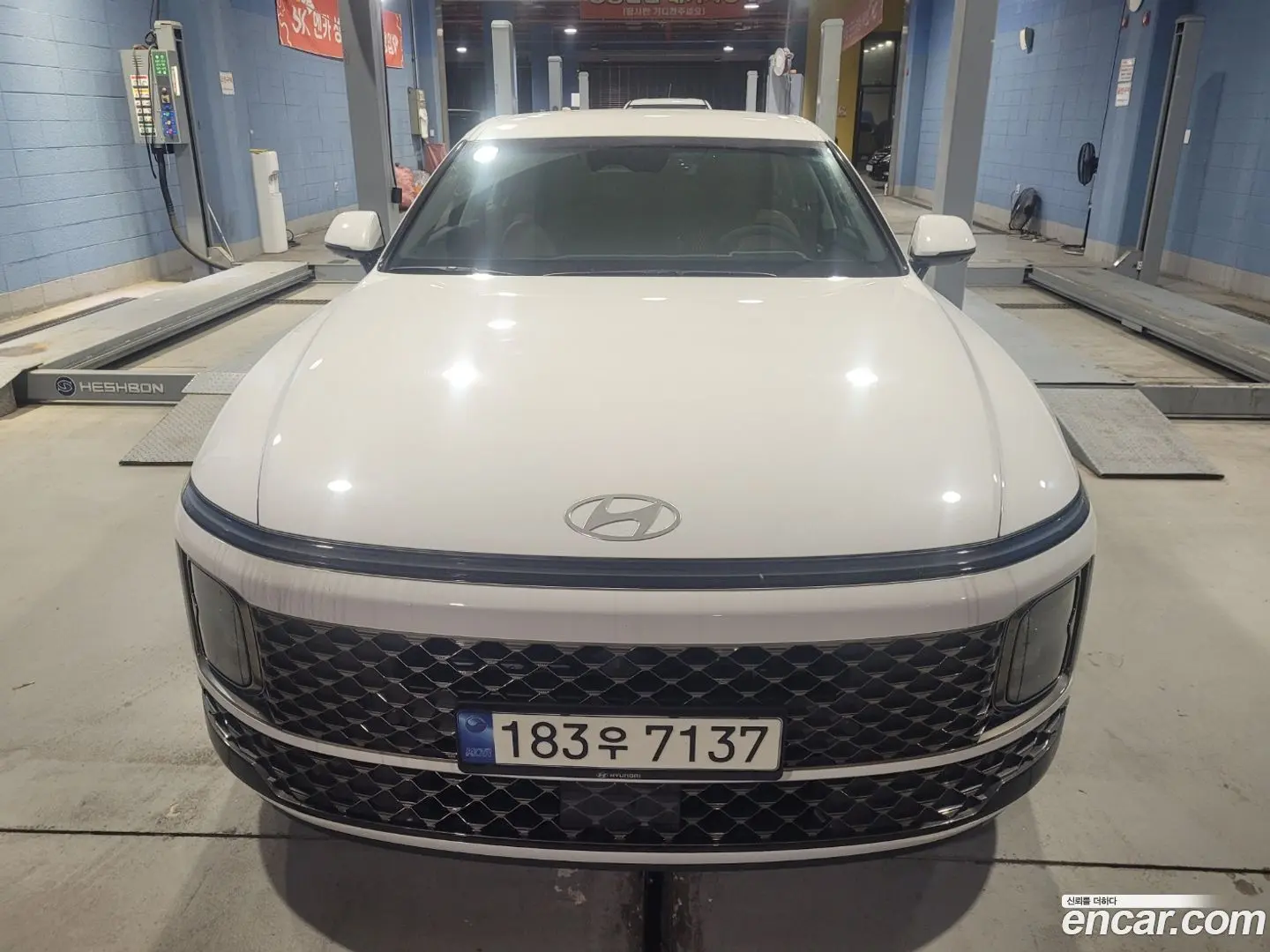 Main__Slider__Photo:Grandeur Hyundai 2023.5-0