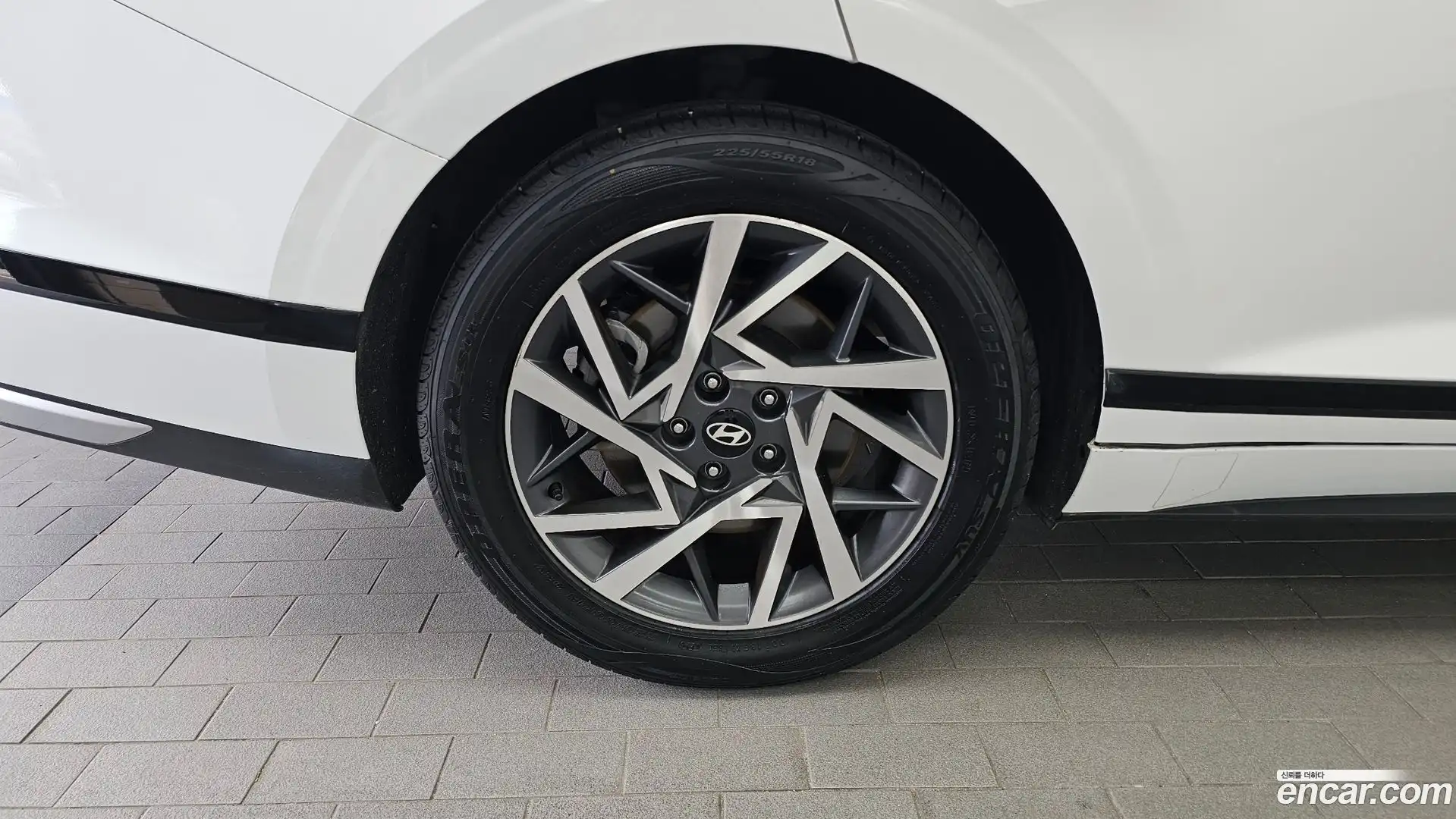 Grandeur Hyundai 2023.11-OUTER-005