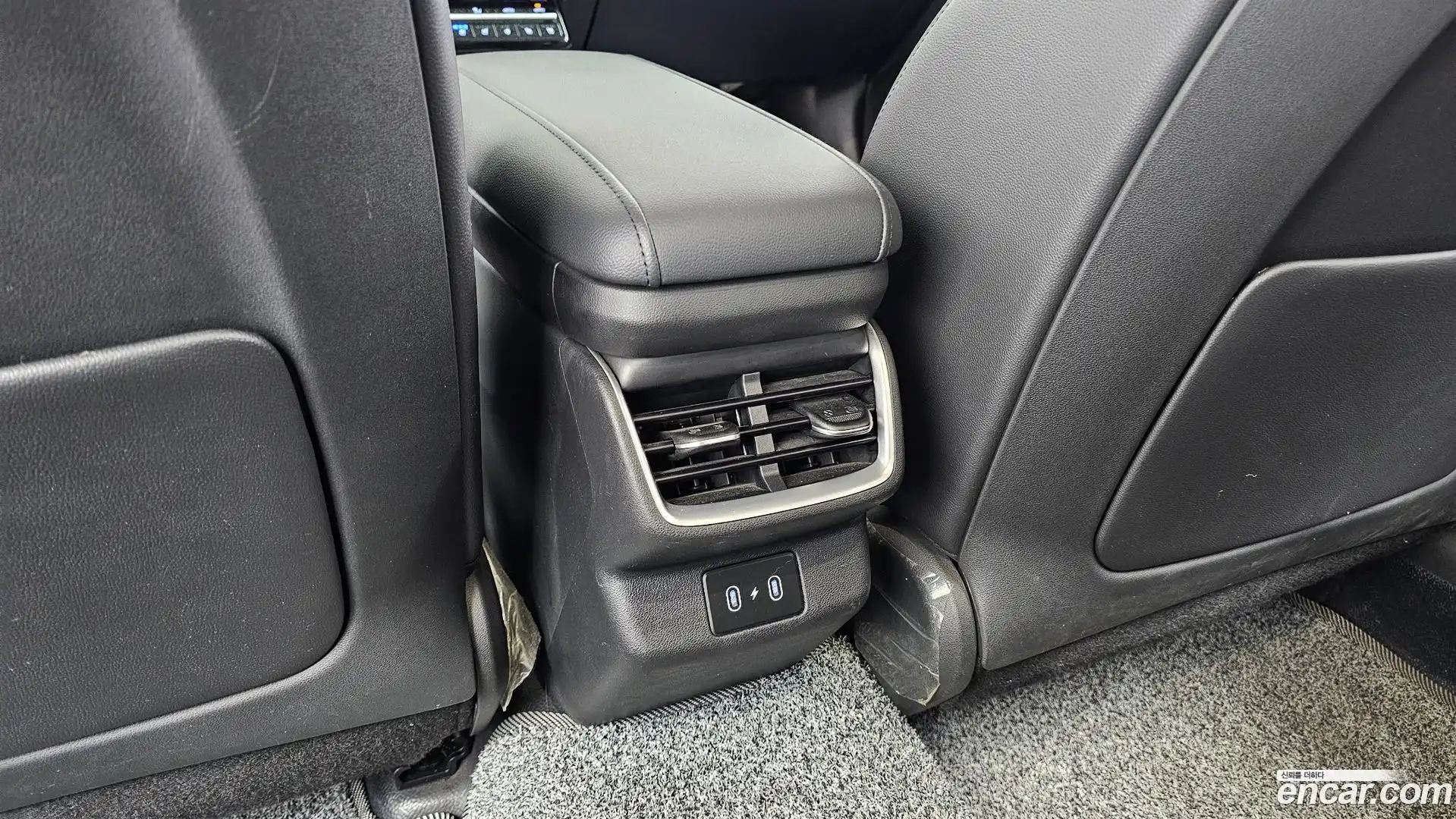 Grandeur Hyundai 2023.11-OPTION-044