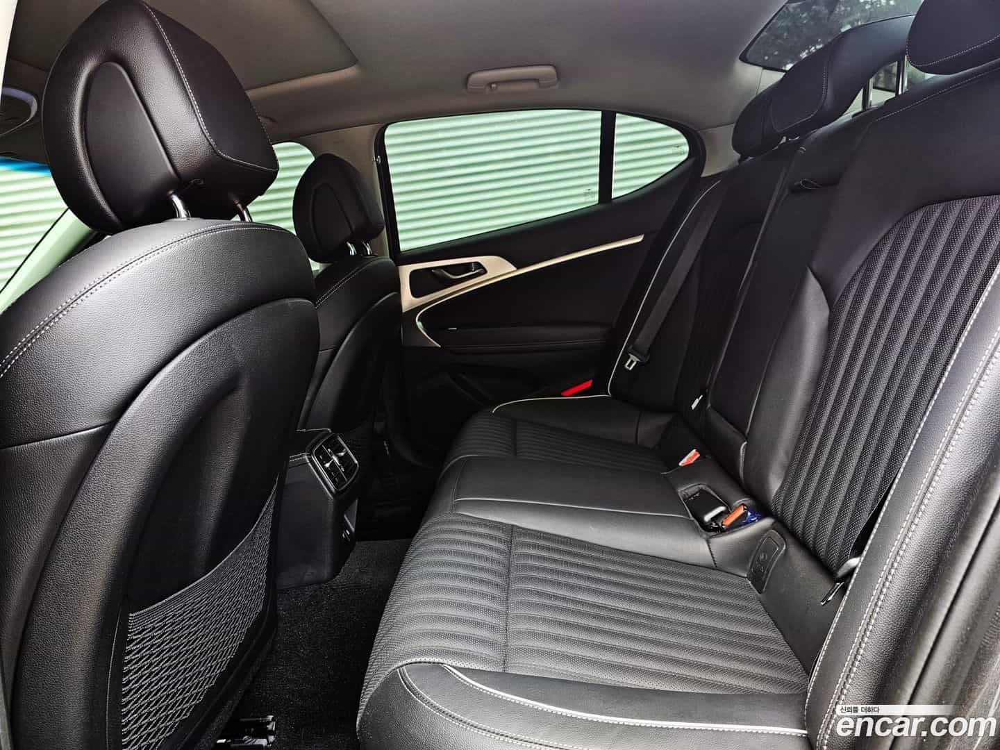 G70 Genesis 2018.6-OPTION-017