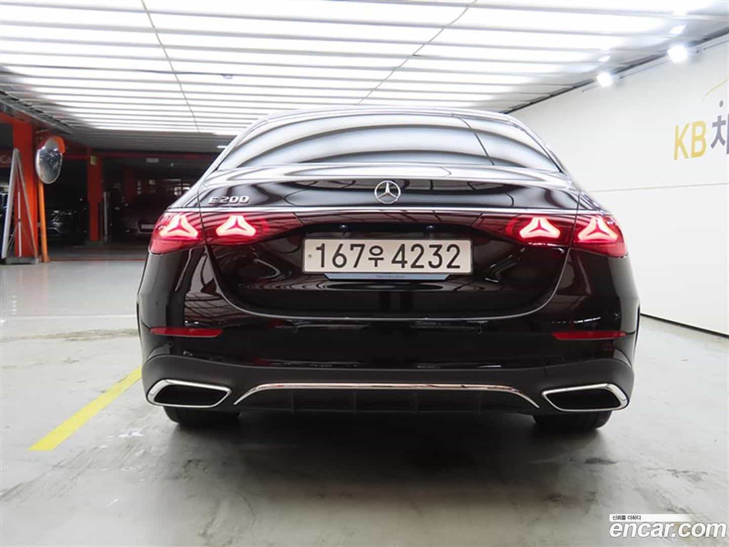E-Class Mercedes-Benz 2025.9-OUTER-003