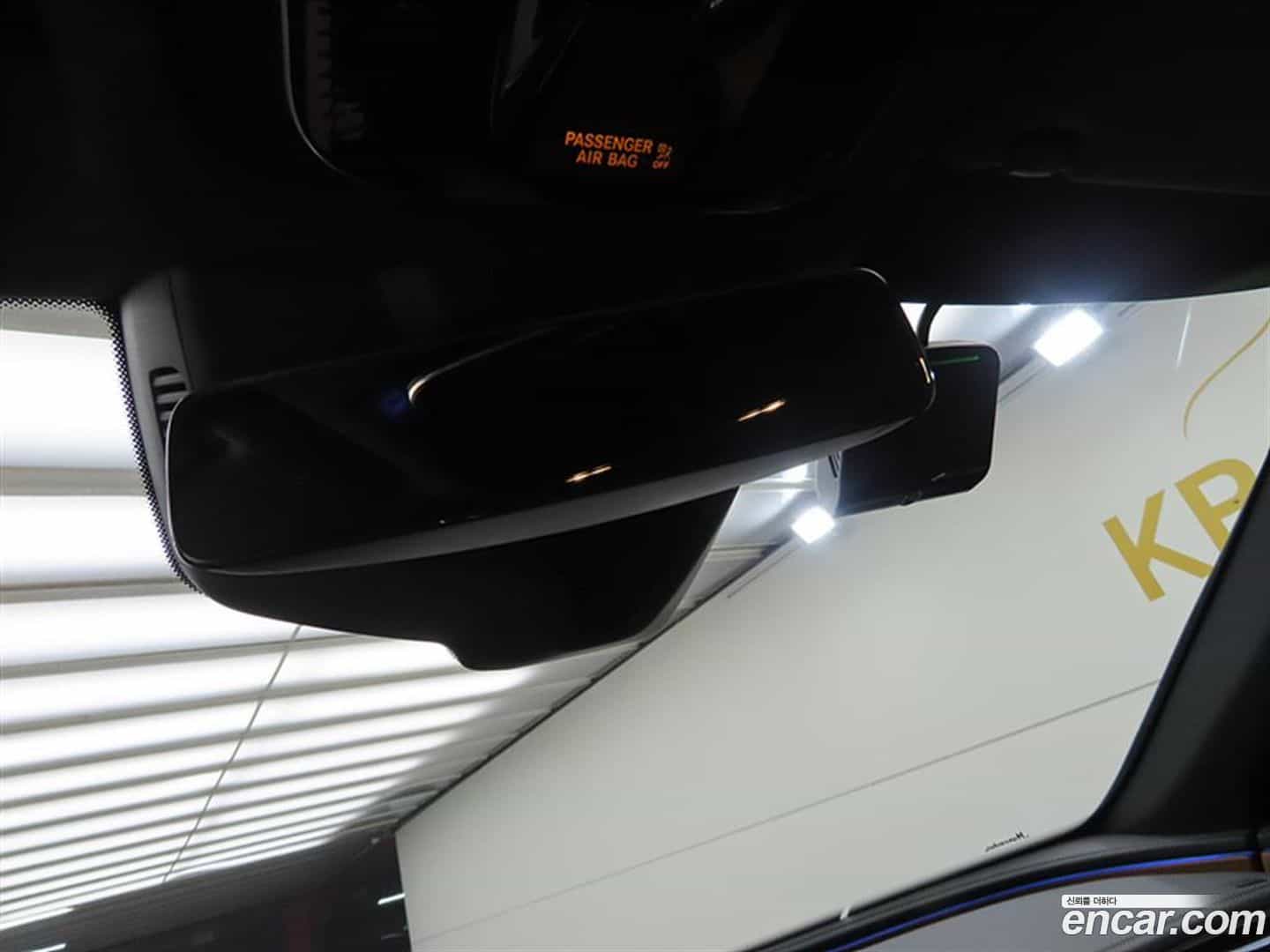 E-Class Mercedes-Benz 2025.9-OPTION-017