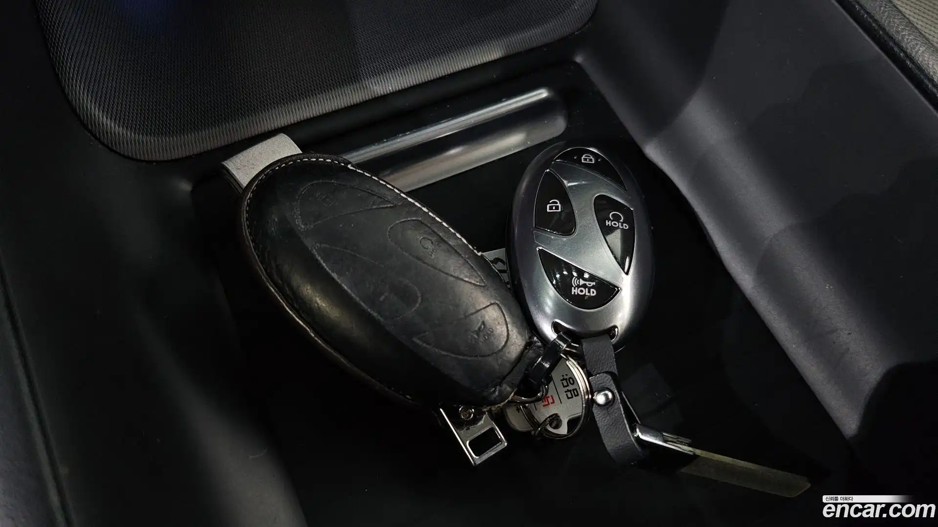 Grandeur Hyundai 2023.1-OPTION-021