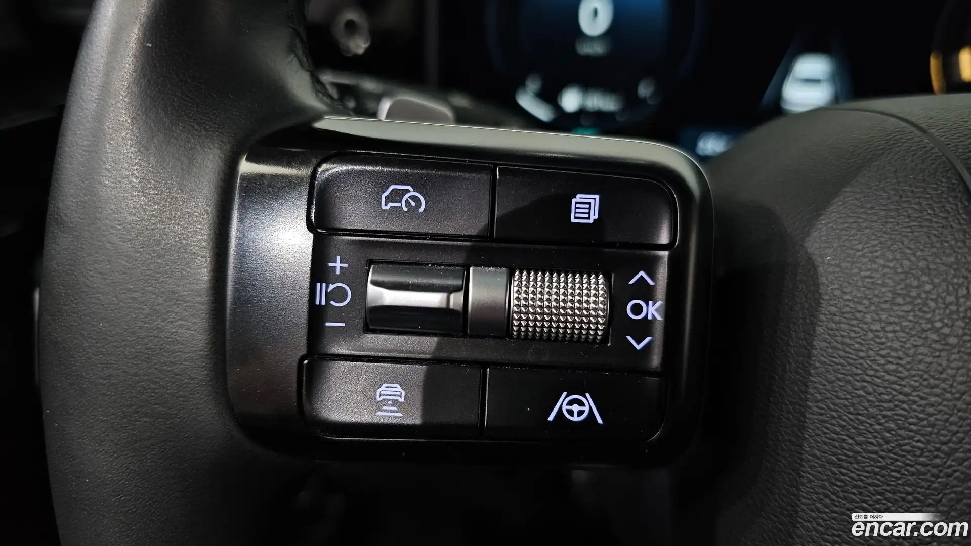 Grandeur Hyundai 2023.1-OPTION-022