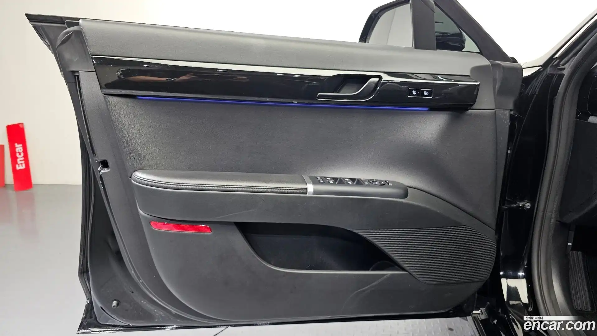 Grandeur Hyundai 2023.1-INNER-034