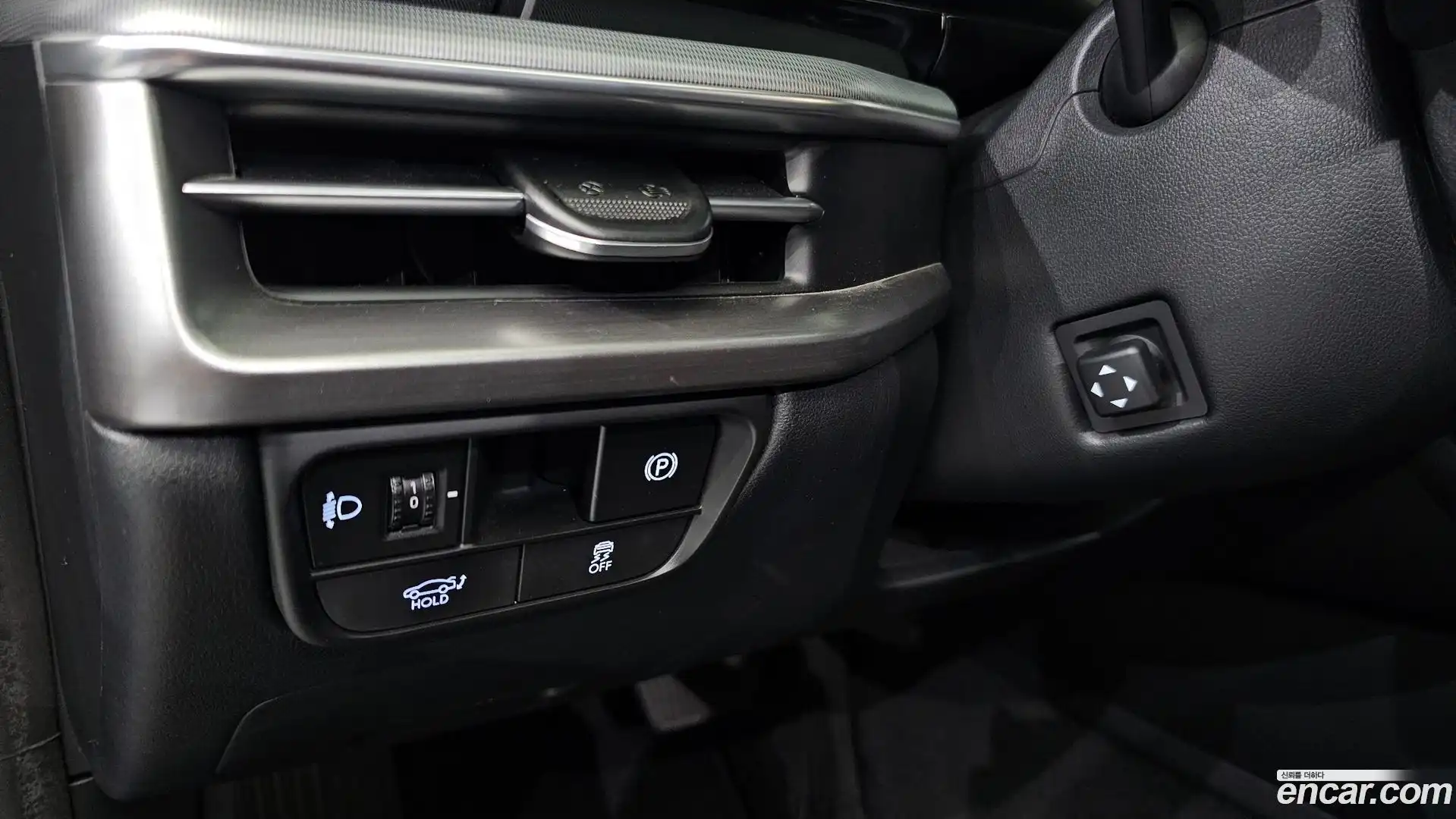 Grandeur Hyundai 2023.1-OPTION-040