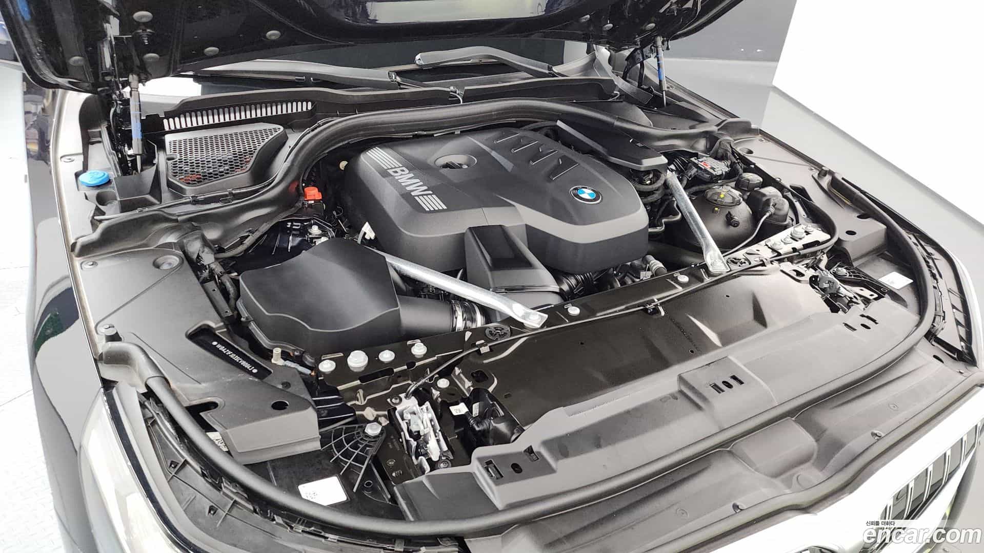 5-Series BMW 2025.9-OUTER-006