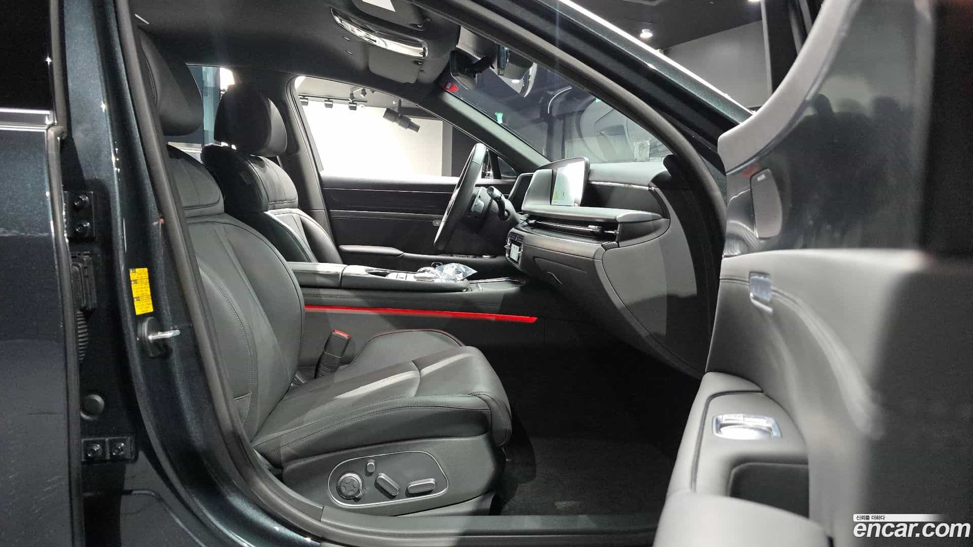 G90 Genesis 2022.3-INNER-036